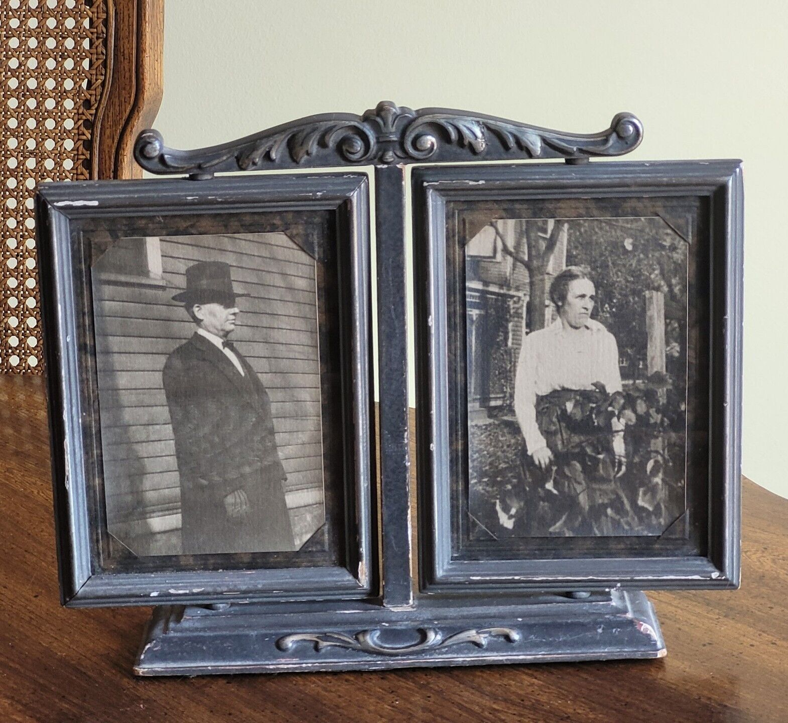 Antique Wooden Double Swivel Picture Photo Frame Tabletop 10\