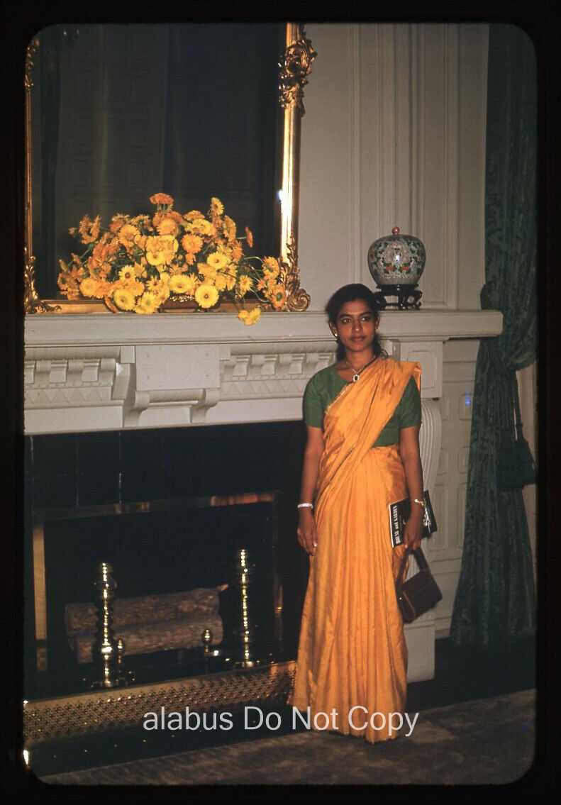 Orig 1953 Red Border SLIDE Pretty Young Woman Wearing Sari