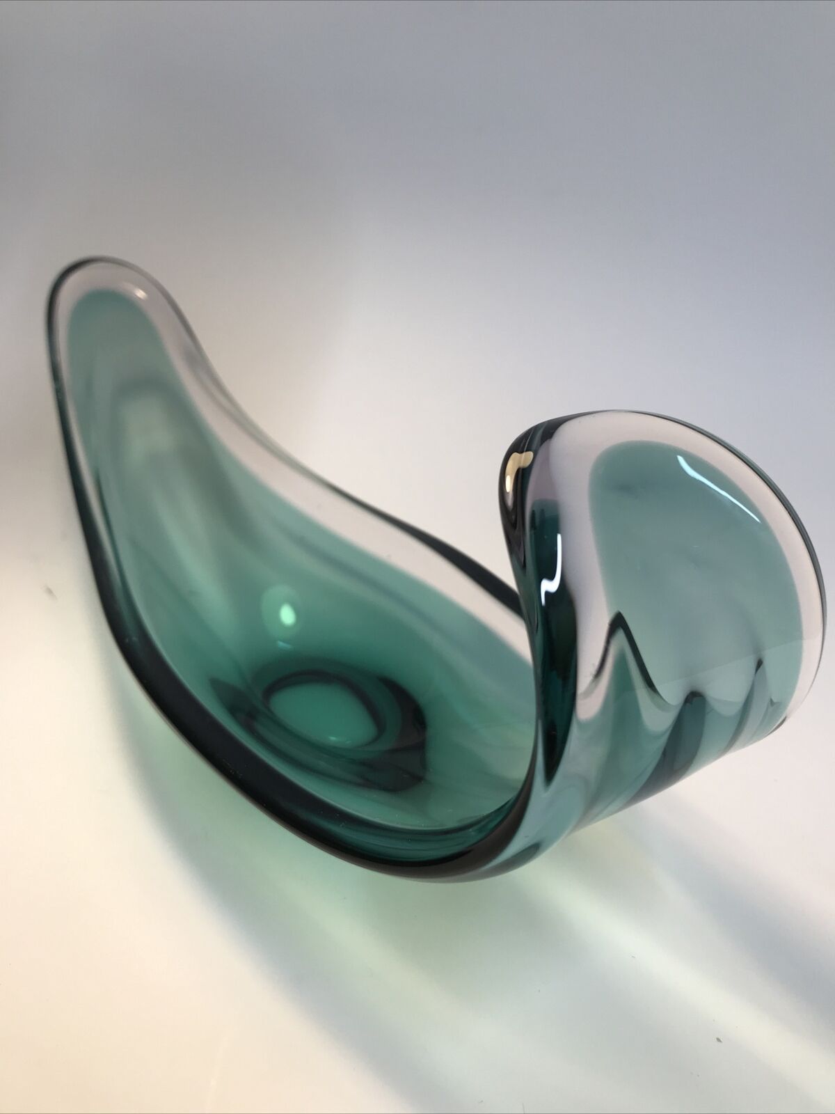 ViNTAGE BAYEL FRANCE SOARING ABSTRACT SCULPTURAL TEAL 12” ART GLASS BOWL MCM