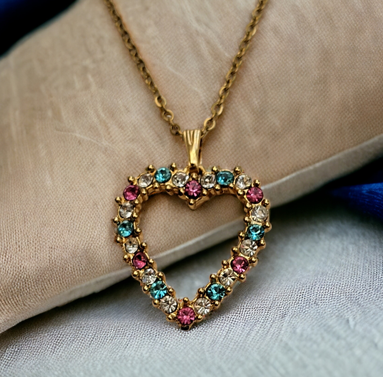 Colorful Heart Jewelry, 18in Gold-Tone Chain, Valentine\'s Day Gift for Her