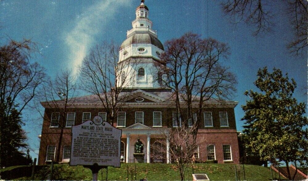 Postcard - Maryland Statehouse Posted 1976 Small Card 3\