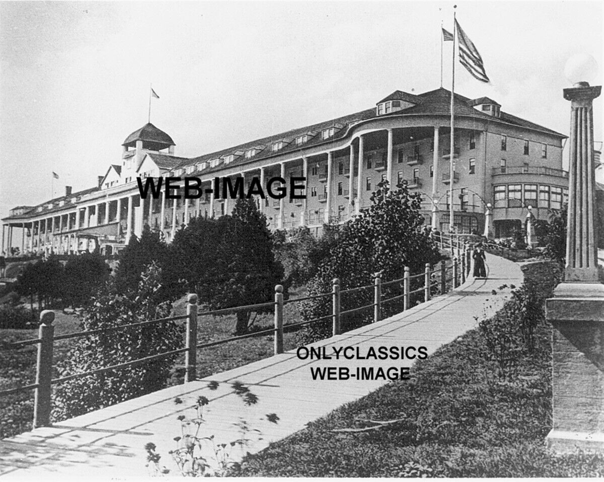 1899 VINTAGE GRAND HOTEL VICTORIAN LADY MACKINAC ISLAND MICHIGAN 8x10 PHOTO