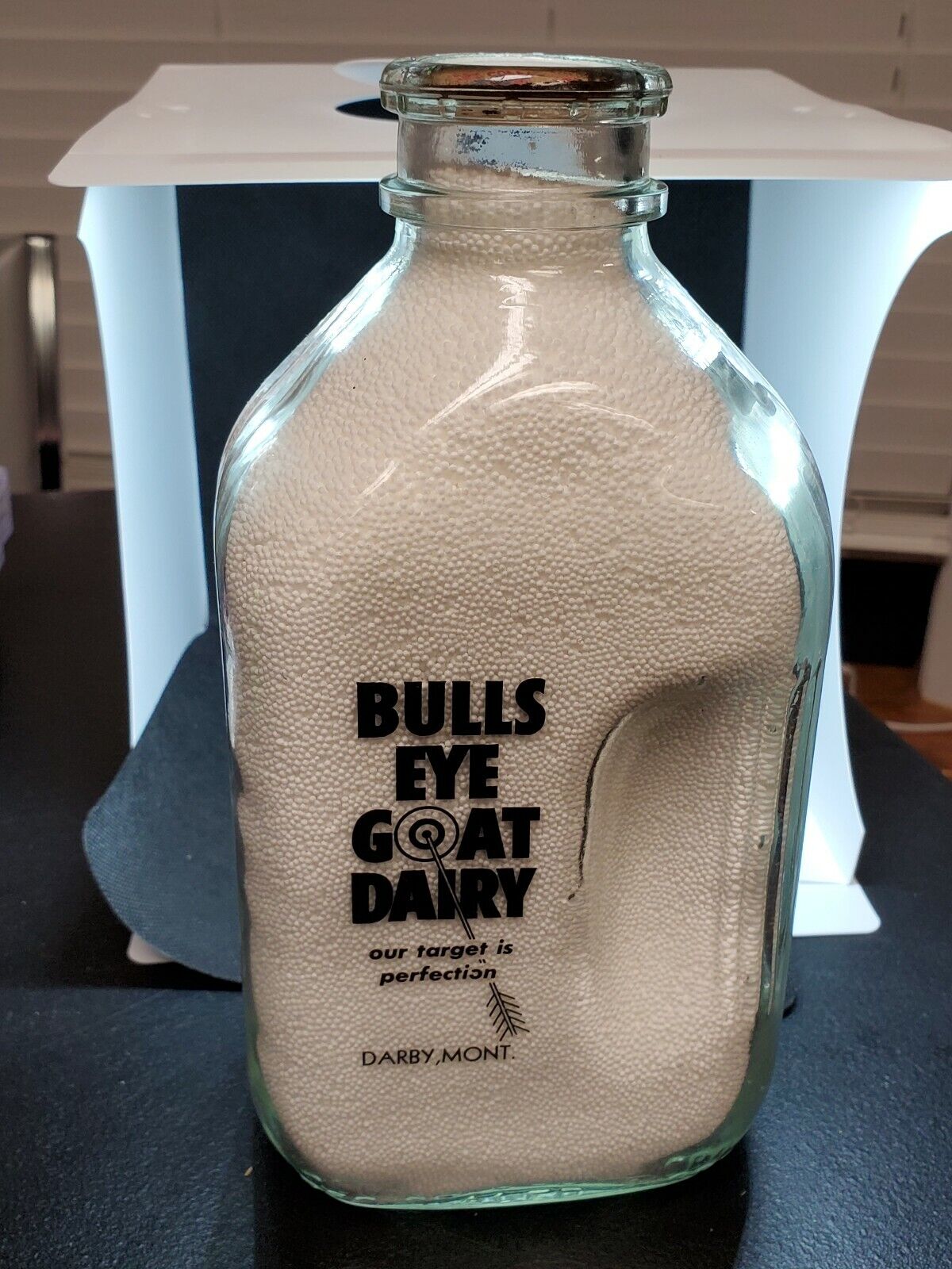 Bulls Eye Goat Dairy Milk Bottle Darby Montana Half Gallon RARE 