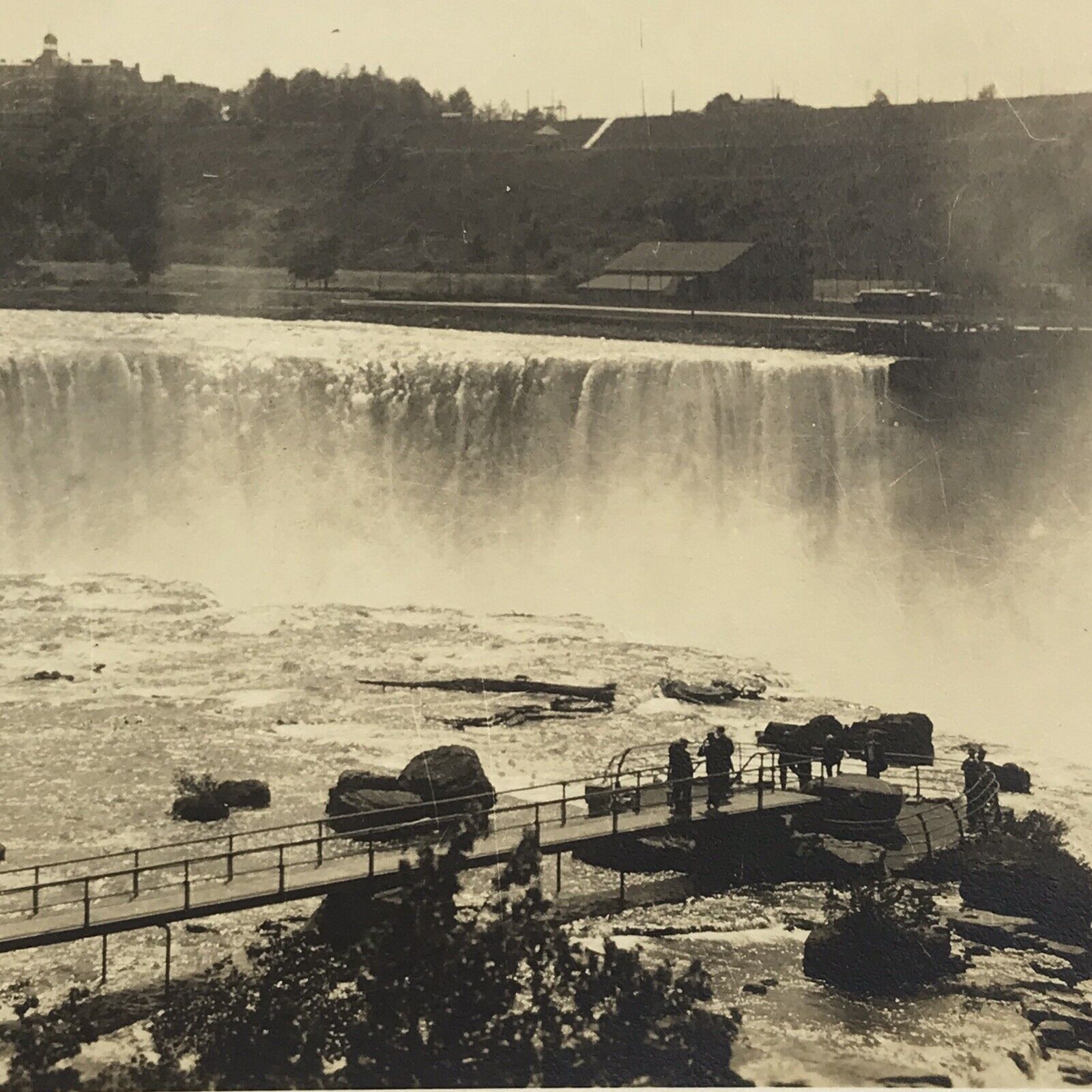 Vintage Real Photo Postcard Sepia Overlooking Niagara Falls Platform Unposted