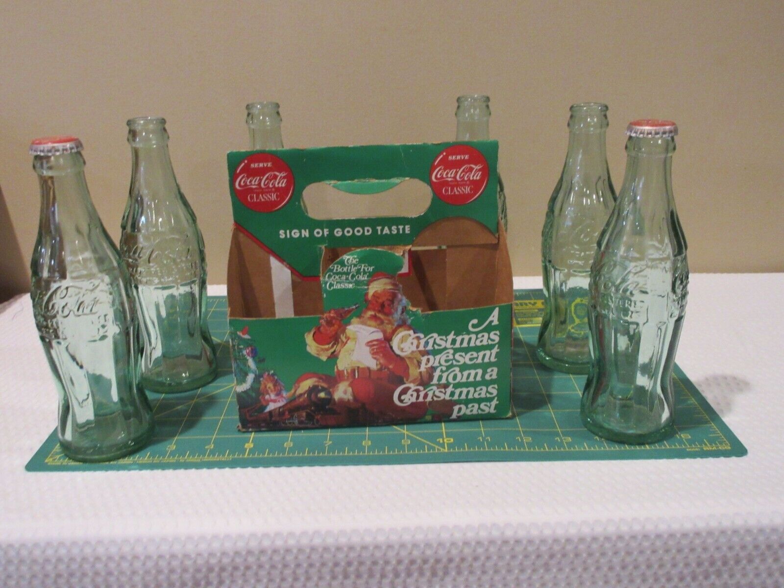 Coca Cola Classic 6 Pack Christmas Santa 1989 Reproduction