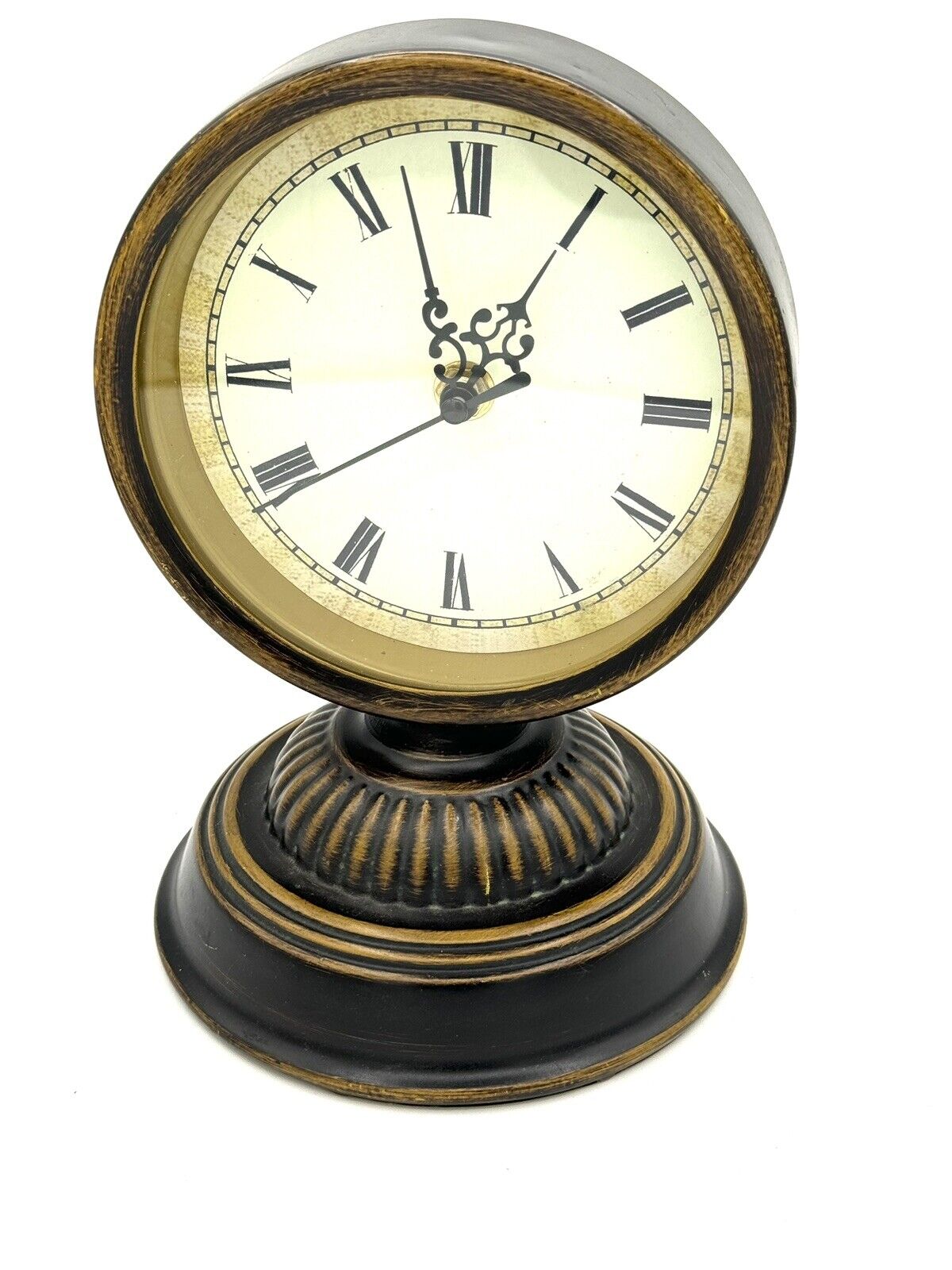 Vintage Mantle or Tabletop Clock, 9”x6”