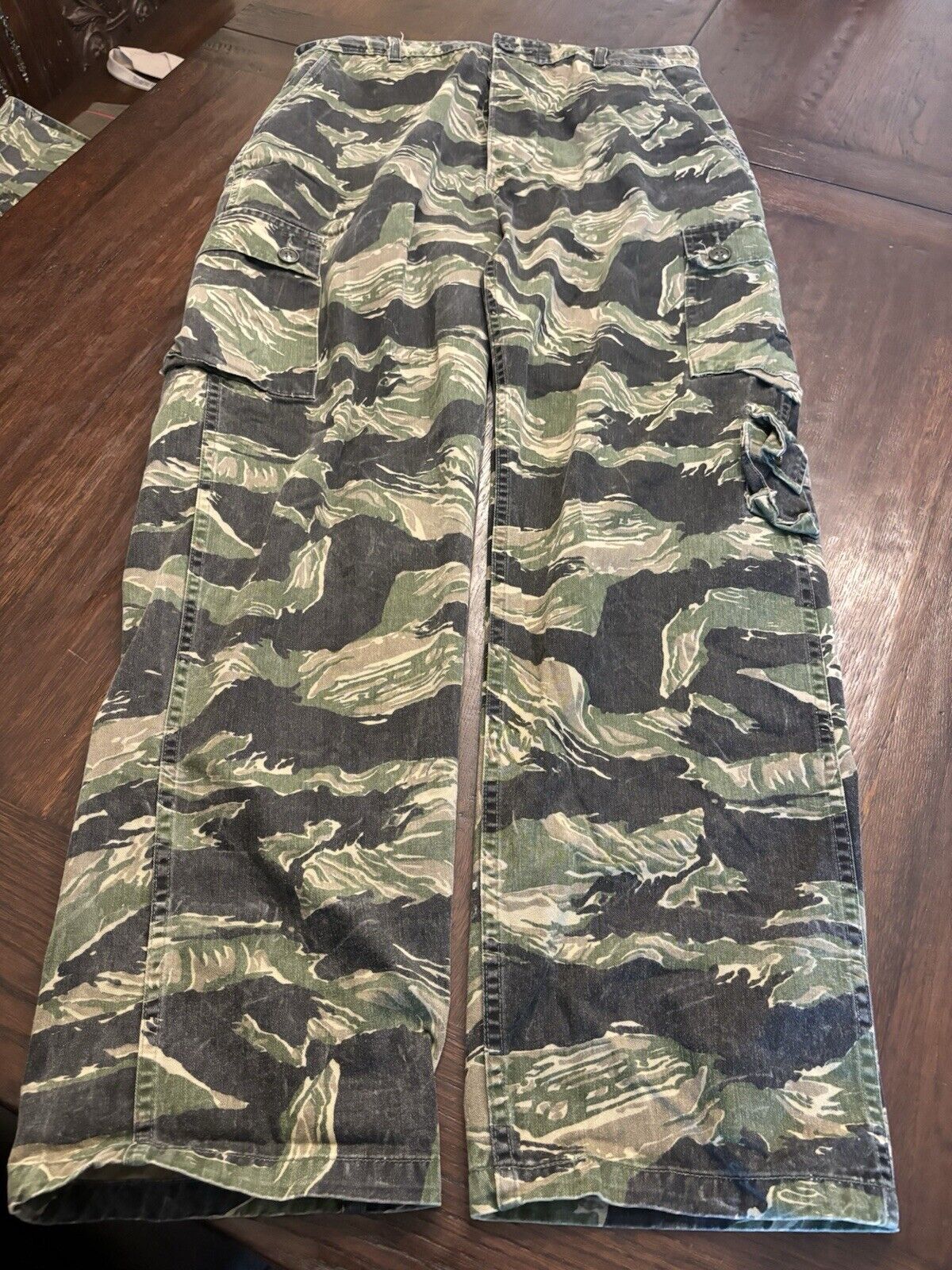 US ARMY VIETNAM TIGER STRIPES PRODUCTS 1987 REPRO PANTS SIZE US-MED -VERY RARE