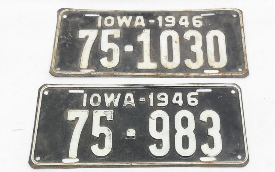Vintage 1946 Iowa License Plate Tags Iowa Mixed Lot of 2     TF
