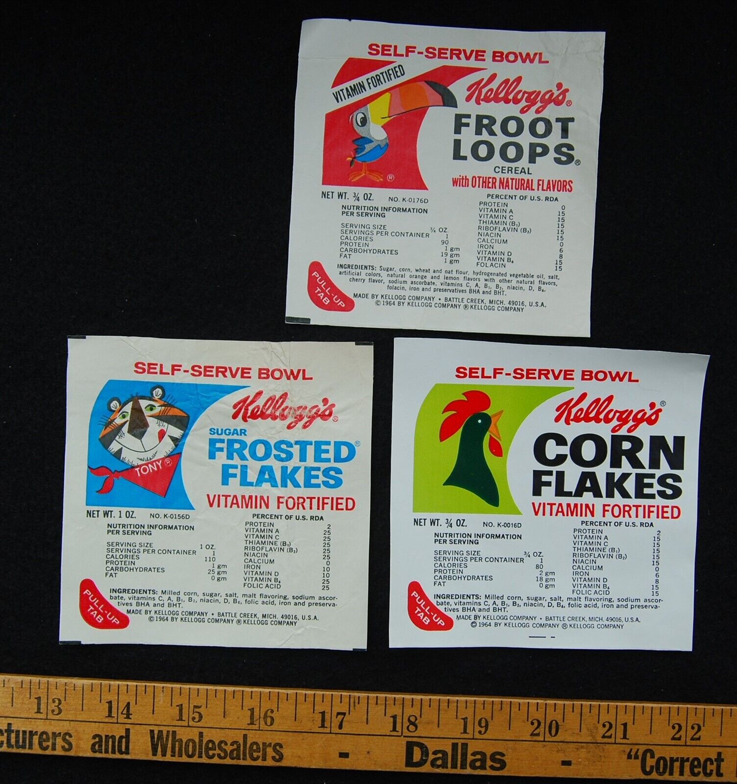 [ 1960s Kellogg\'s FROSTED FLAKES & FROOT LOOPS - Cereal Bowl Lids / Vintage ]