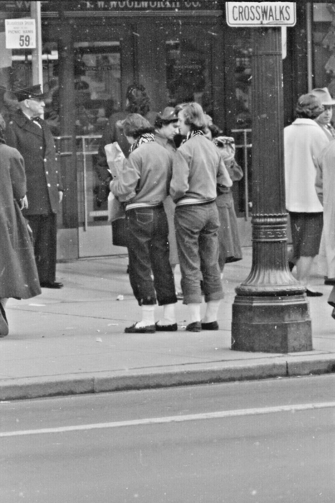 VTG 1950s 35MM NEGATIVE ROCHESTER NY SCHOOLGIRLS CUFFED DUNGAREES 355-3 