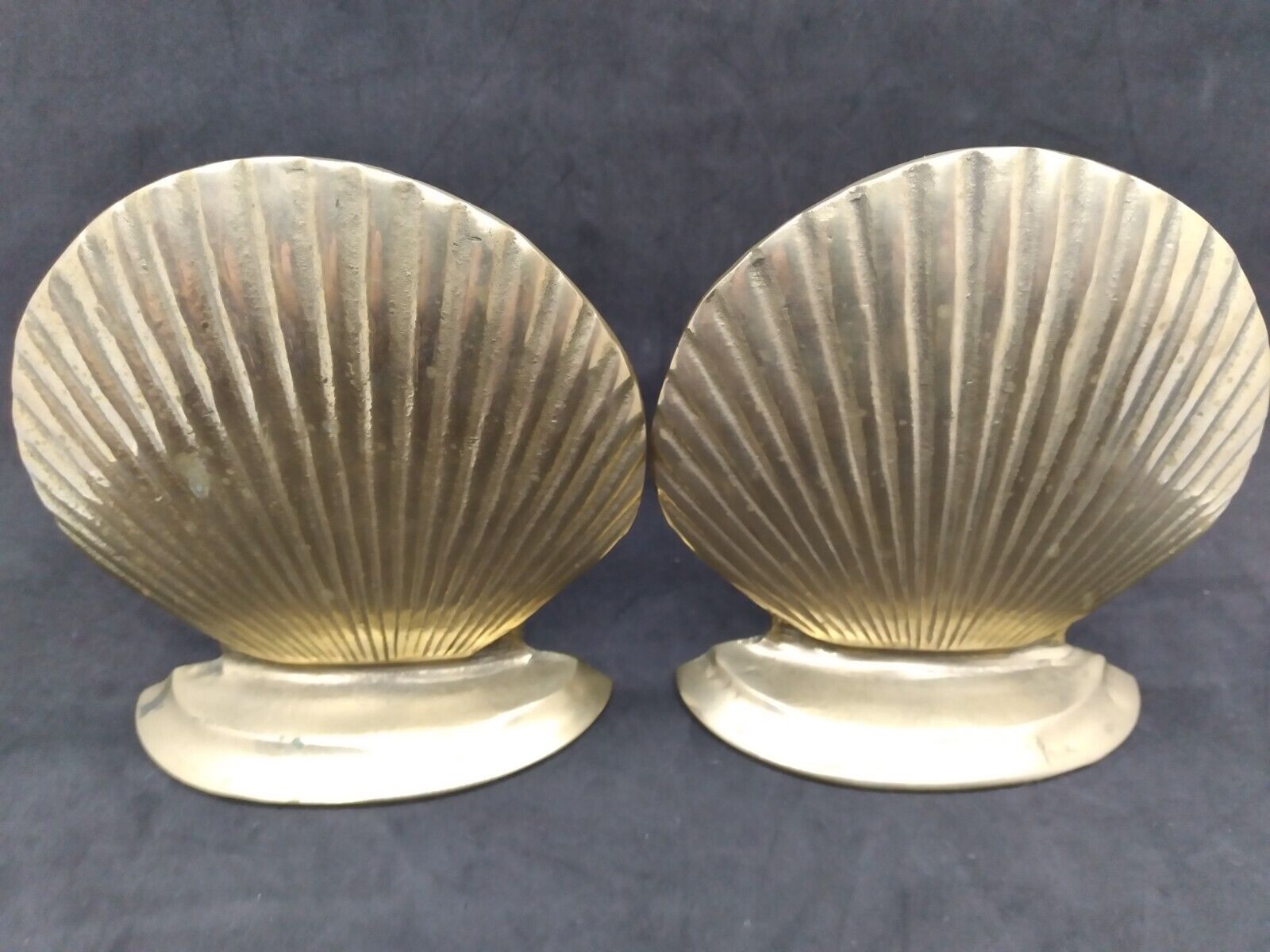 Vtg Pair Solid Brass Clam Seashell nautical Hollywood regency style Bookends