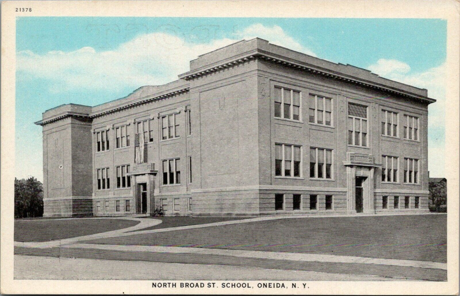 Vintage North Broad St. School Oneida New York Postcard D180