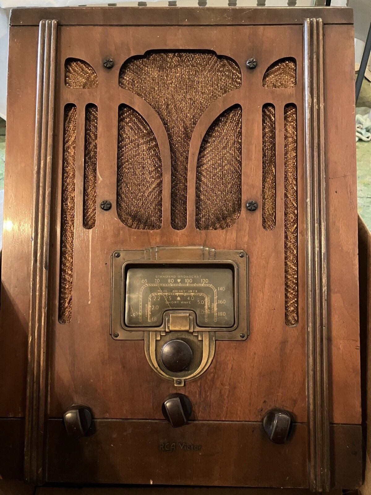 Vintage RCA Model 5T Tombstone Tube Radio Untested