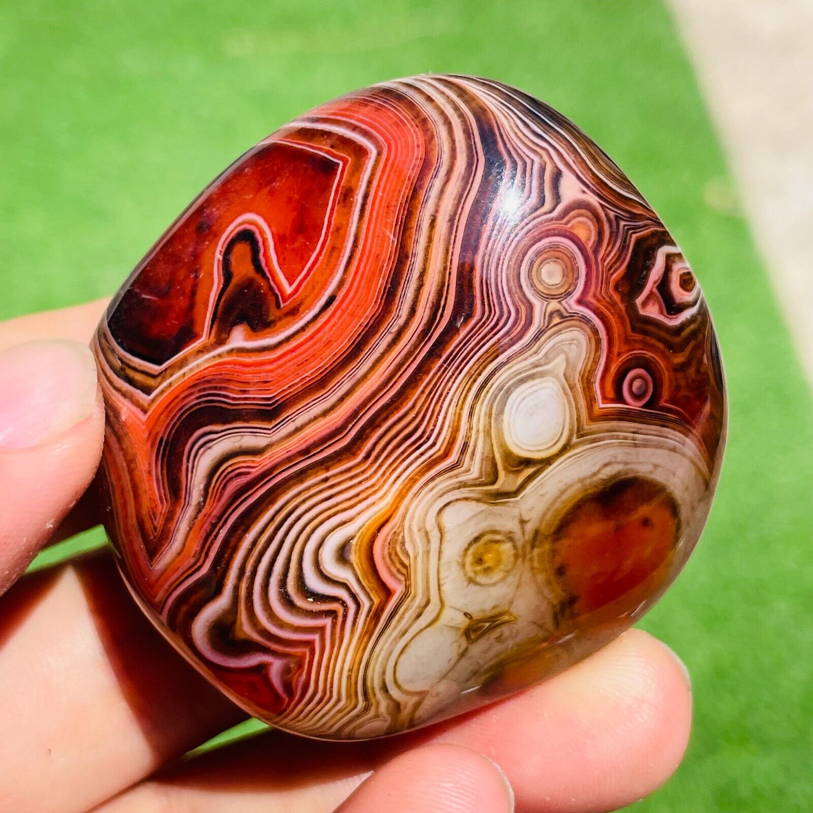 82g Natural Exquisite Pattern Silk Banded Sardonyx Agate Crystal Tumbled Stone