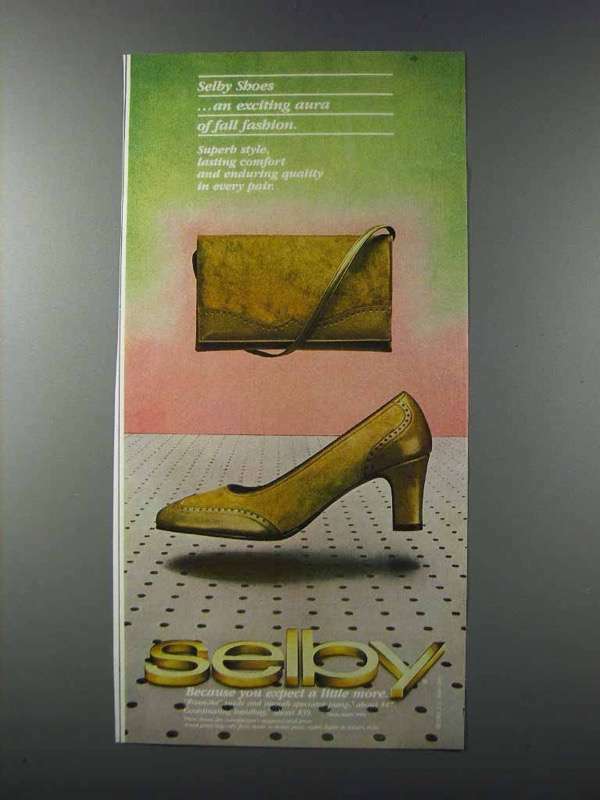 1981 Selby Roanoke Suede Pump Shoe & Handbag Ad