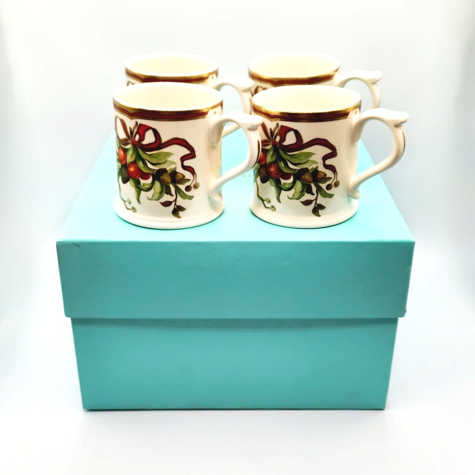 TIFFANY AND CO Tiffany Garland 4 Mugs - Box 10x10x6.5 Included.  Made In England