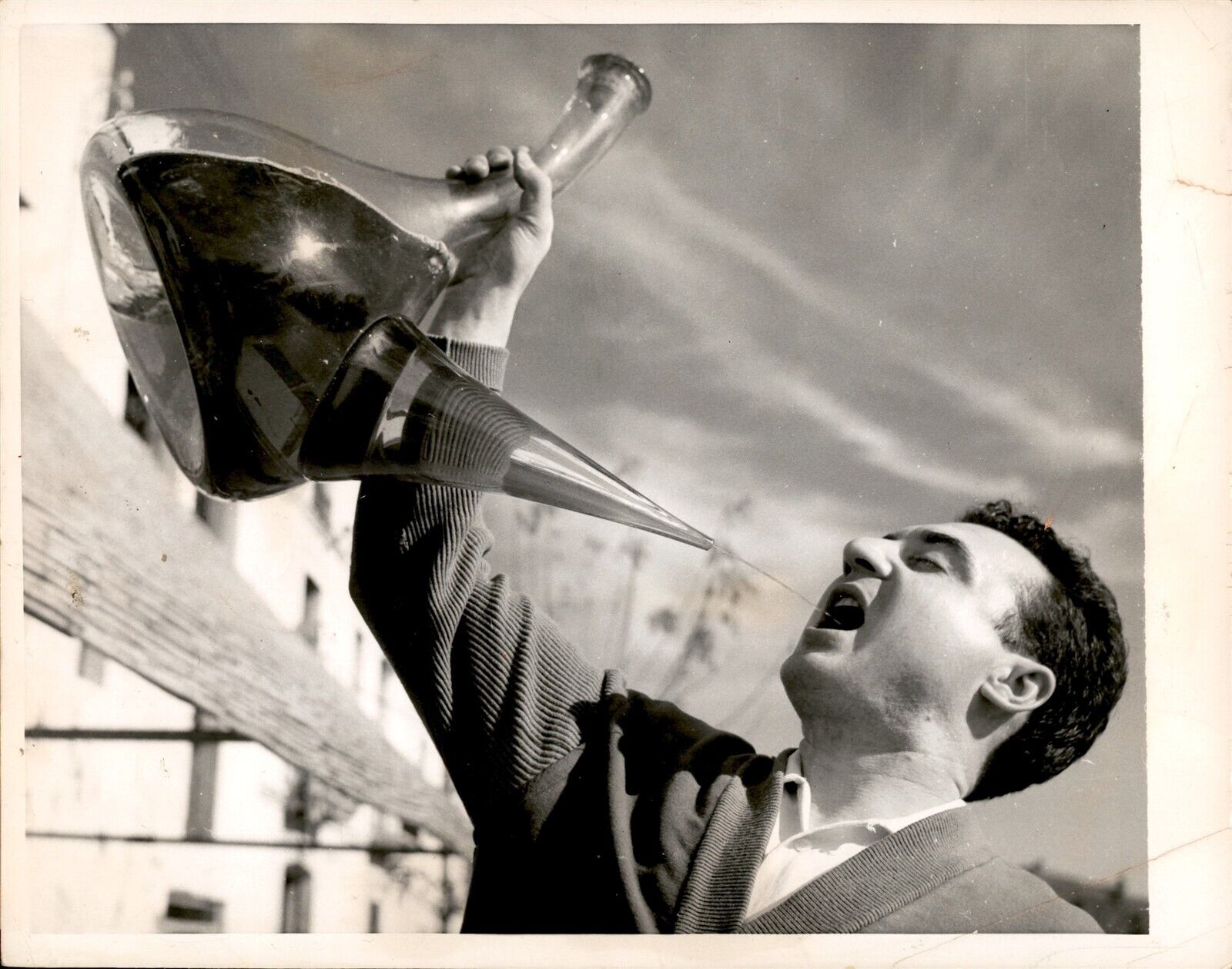 LD333 1957 Original Photo HEAVY DRINKING BARCELONA SPAIN 