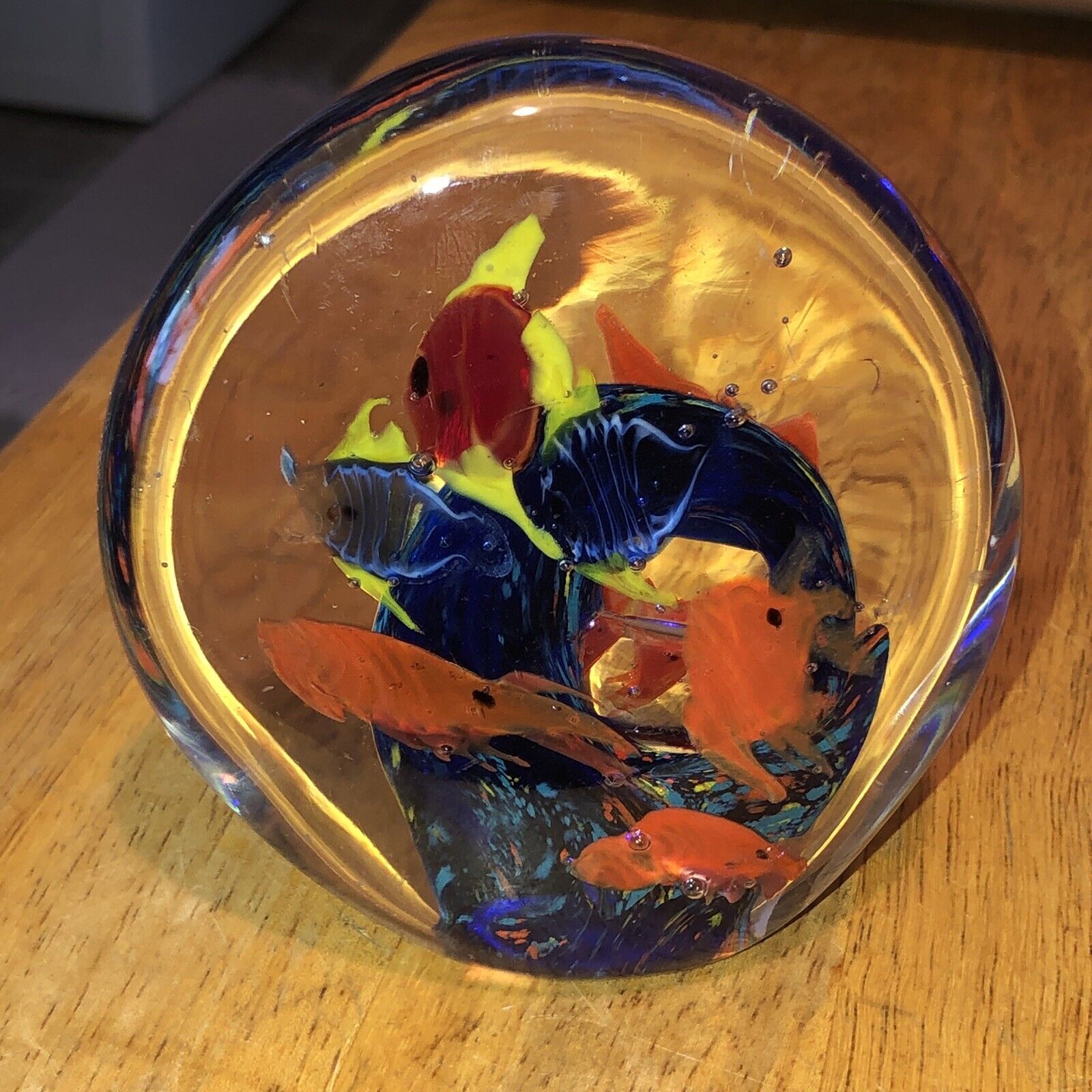 Vintage Art Glass Aquarium Fish Sculpture Paperweight #1