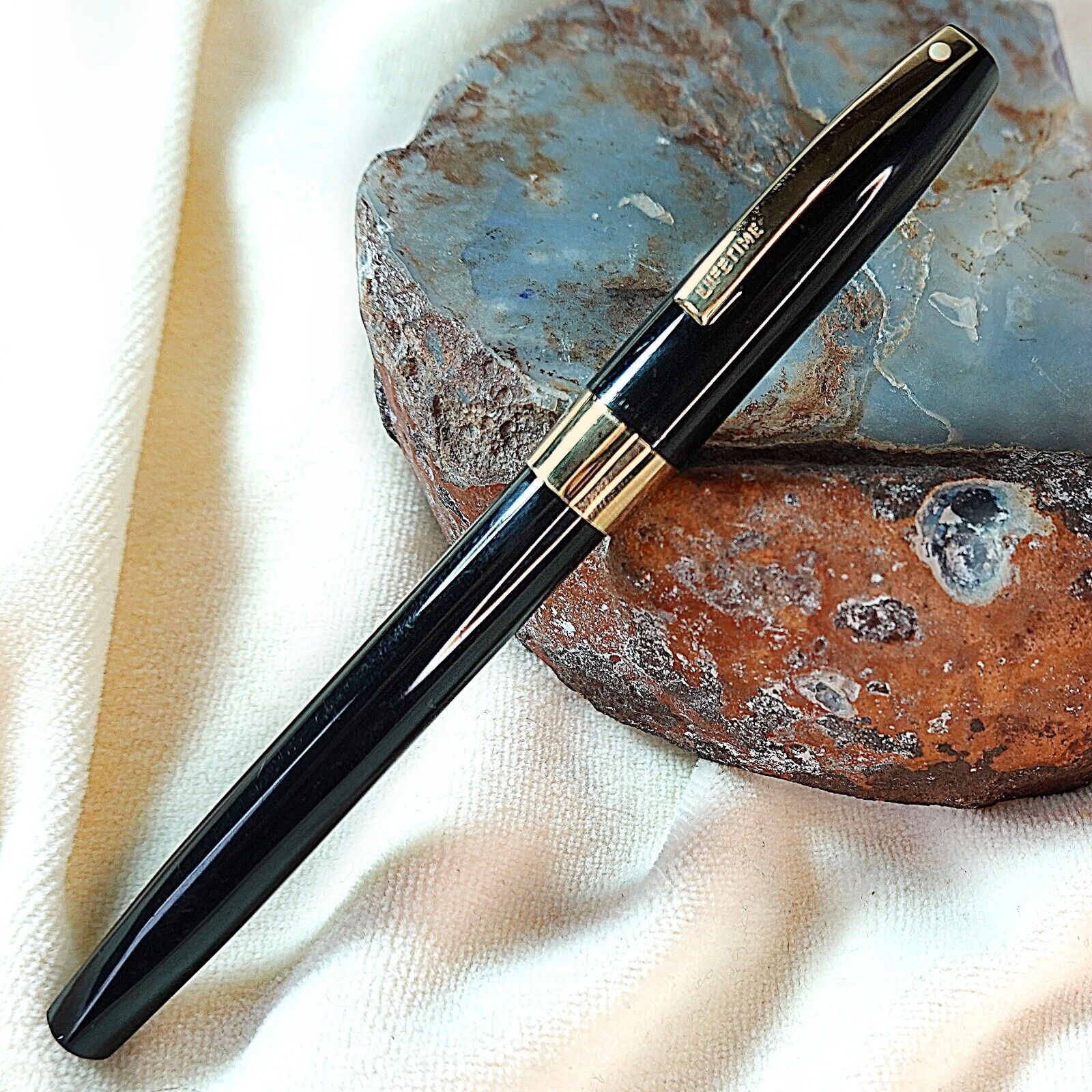 Sheaffer Imperial Lifetime 1250 Black 14k Nib Fine Hybrid Fountain Pen