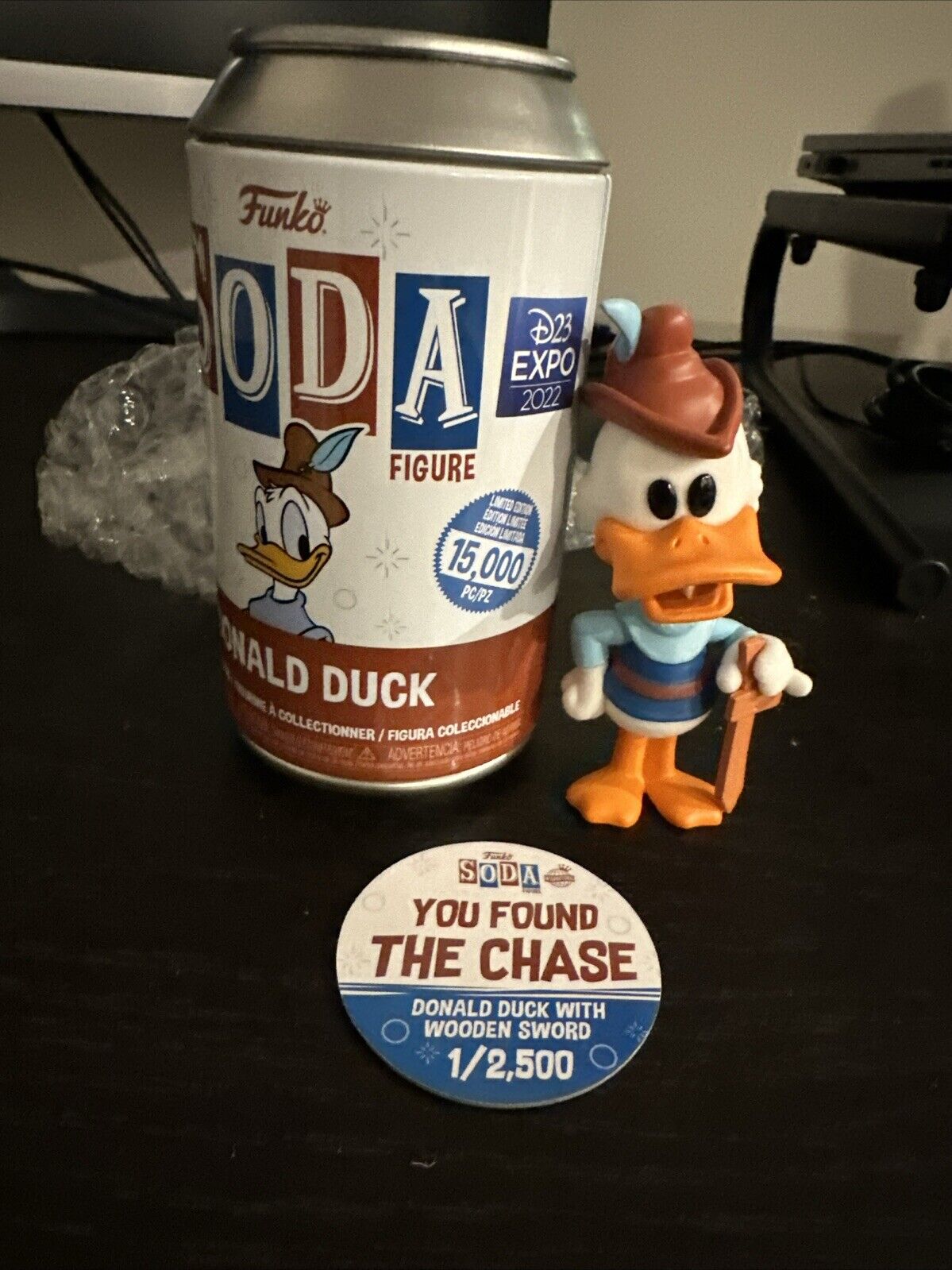 Donald Duck Disney D23 Expo Funko Soda Chase International 1/2500