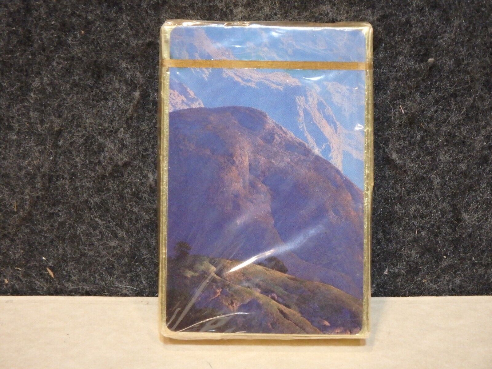 VTG SEALED DECK OF PLAYING CARDS OF MAXFIELD PARRISH IN THE MOUNTAINS #770/1000
