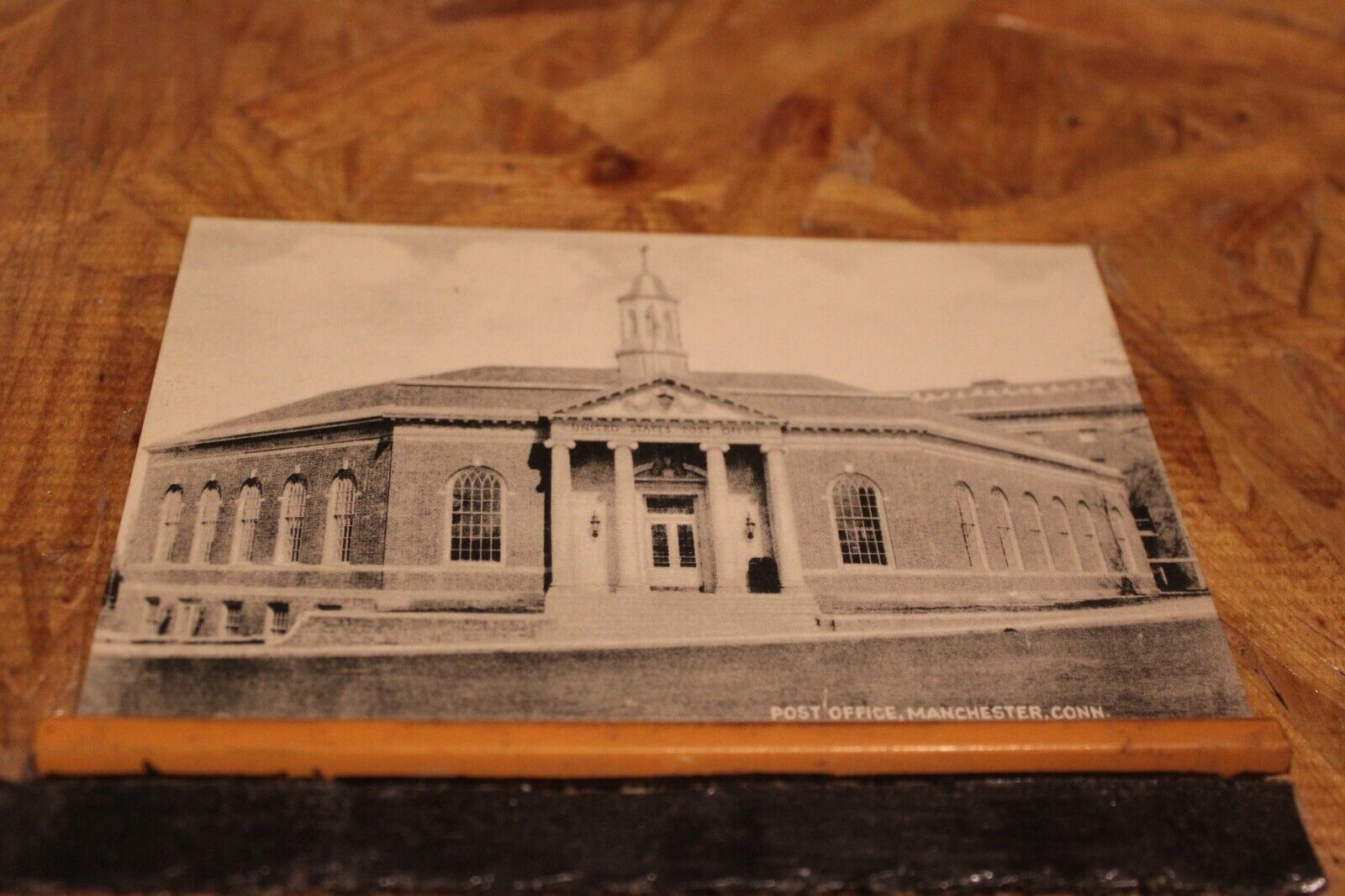 Postcard-X-Post Office, Manchester, Conn.-Unposted