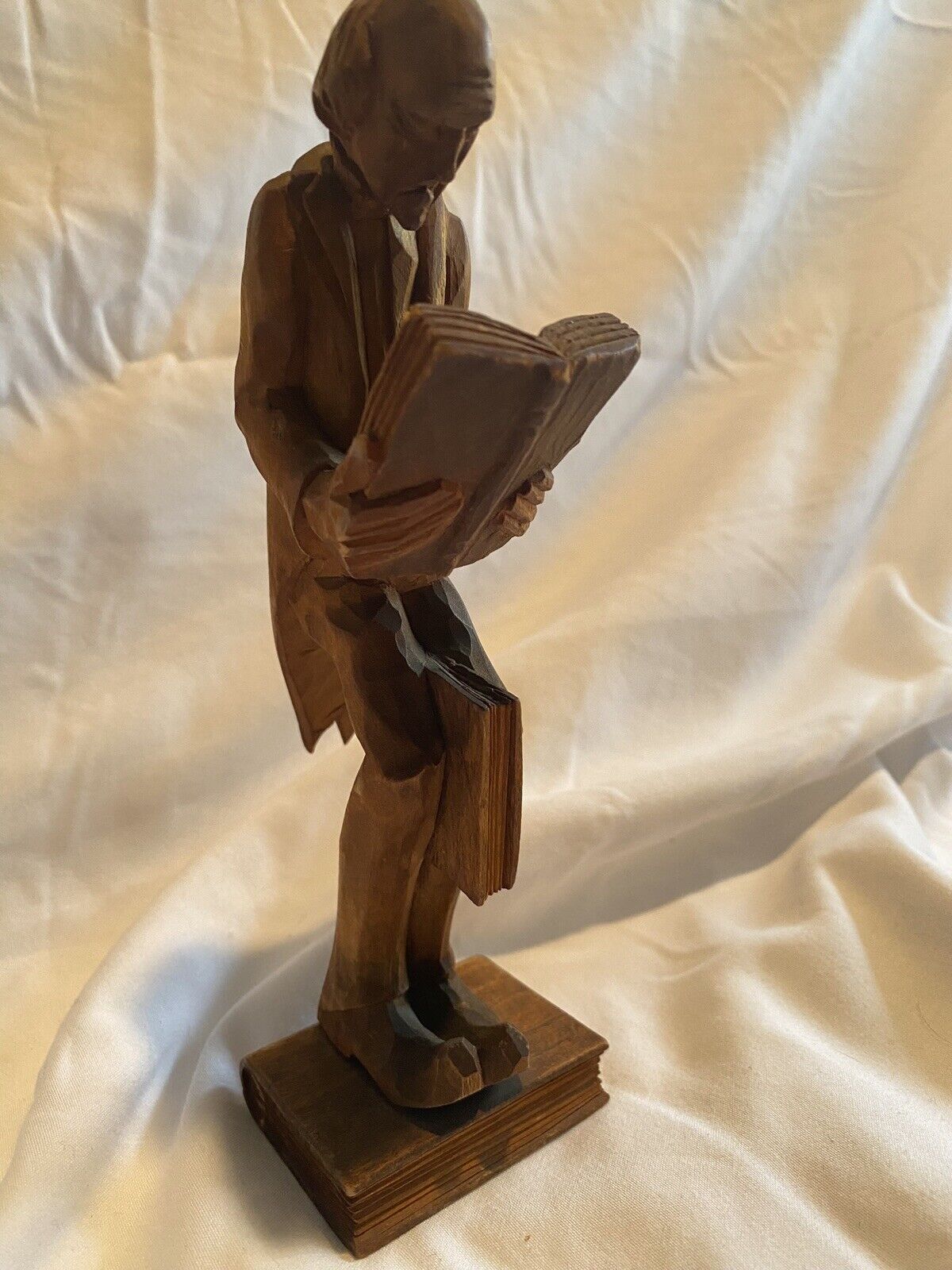 Vintage Hand Carved Wood Figure Statue Man Reading Book 7.5” Tall