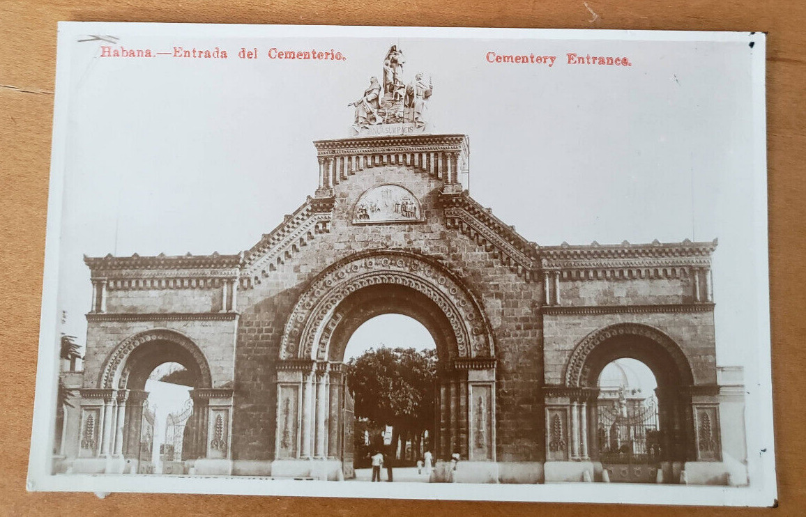 PC-1810* Vintage Postcard**Cementary Entrance**Habana, Cuba