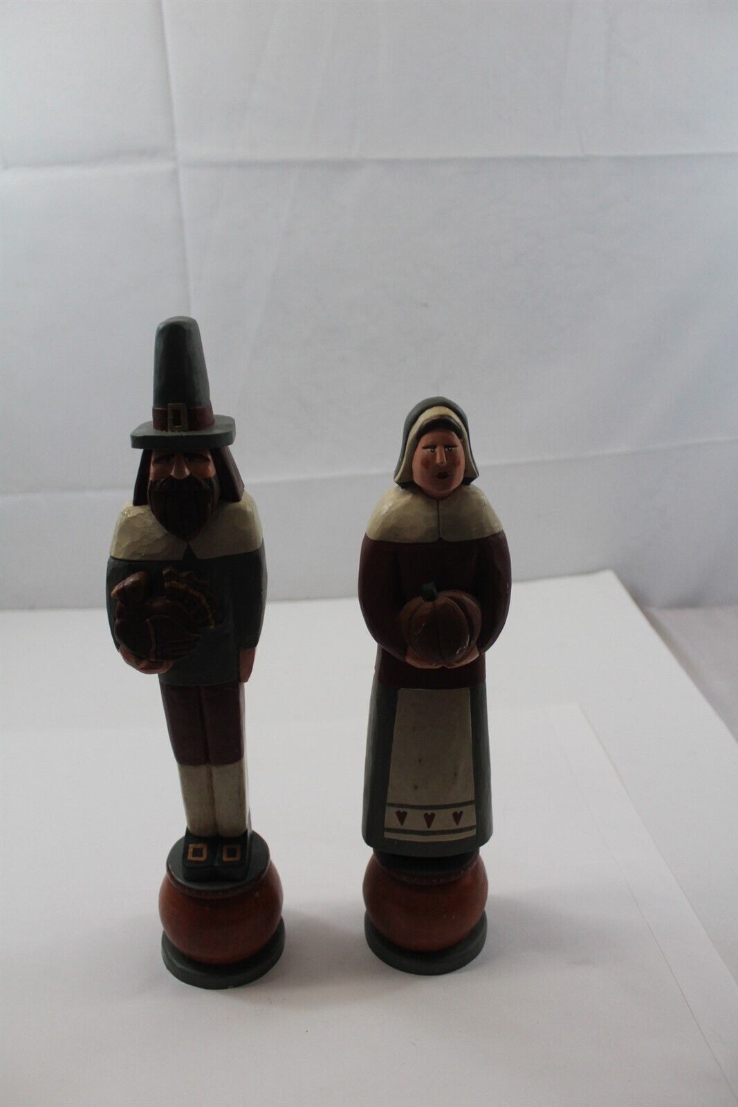  Mr. & Mrs. Pilgrim Figurines Thanksgiving Decoration  Vintage