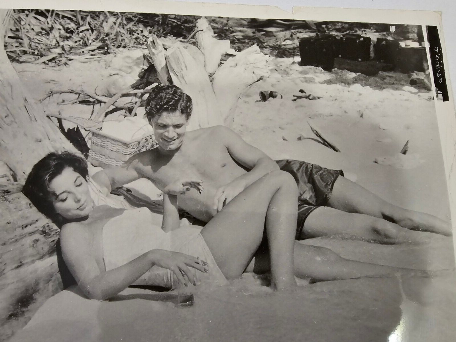 Island In The Sun-Joan Collins-Stephen Boyd-1957 Movie Photo 8x10