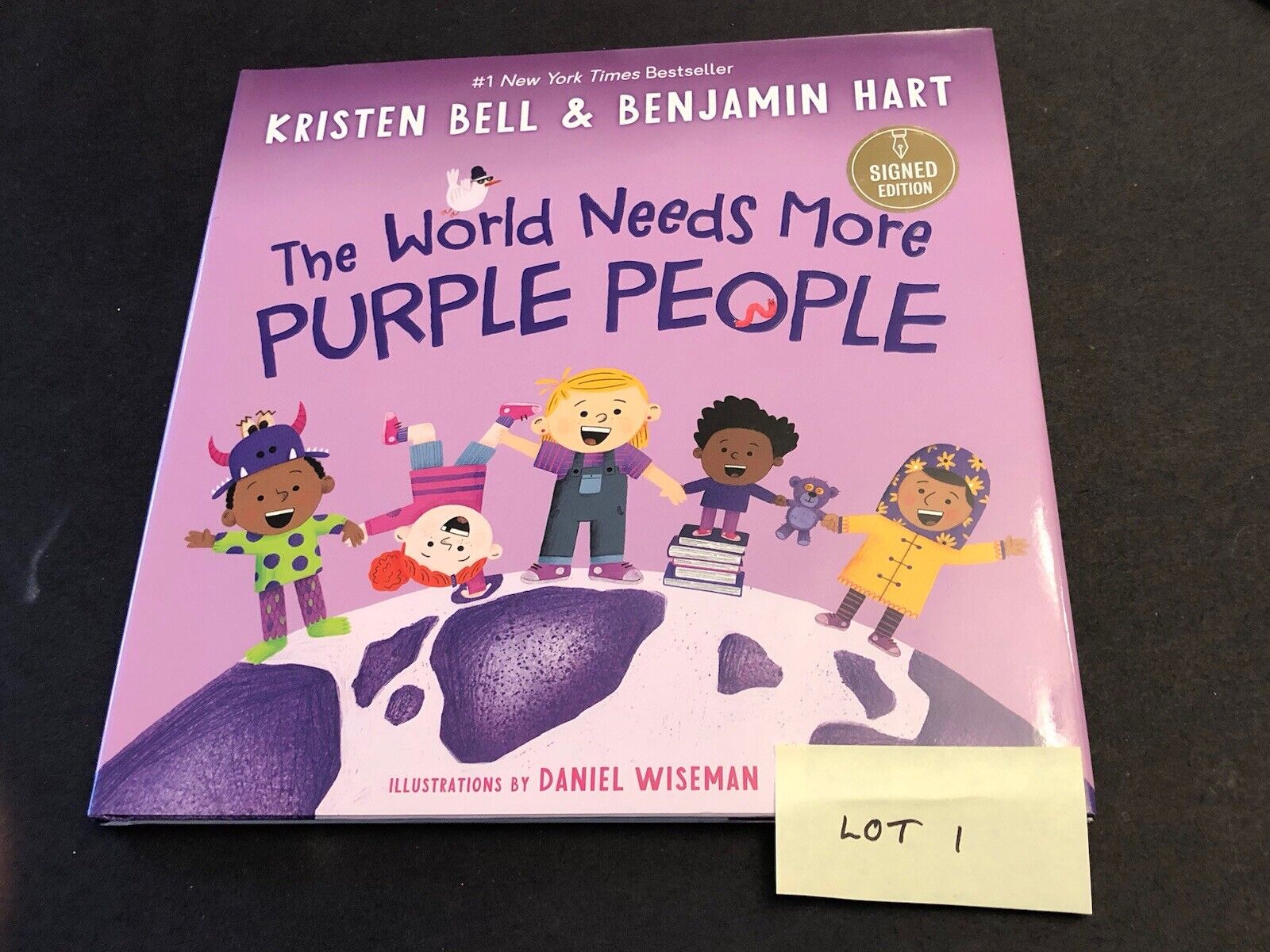 Kristen Bell Signed The World Needs More Purple People Book Barnes & Noble Anna