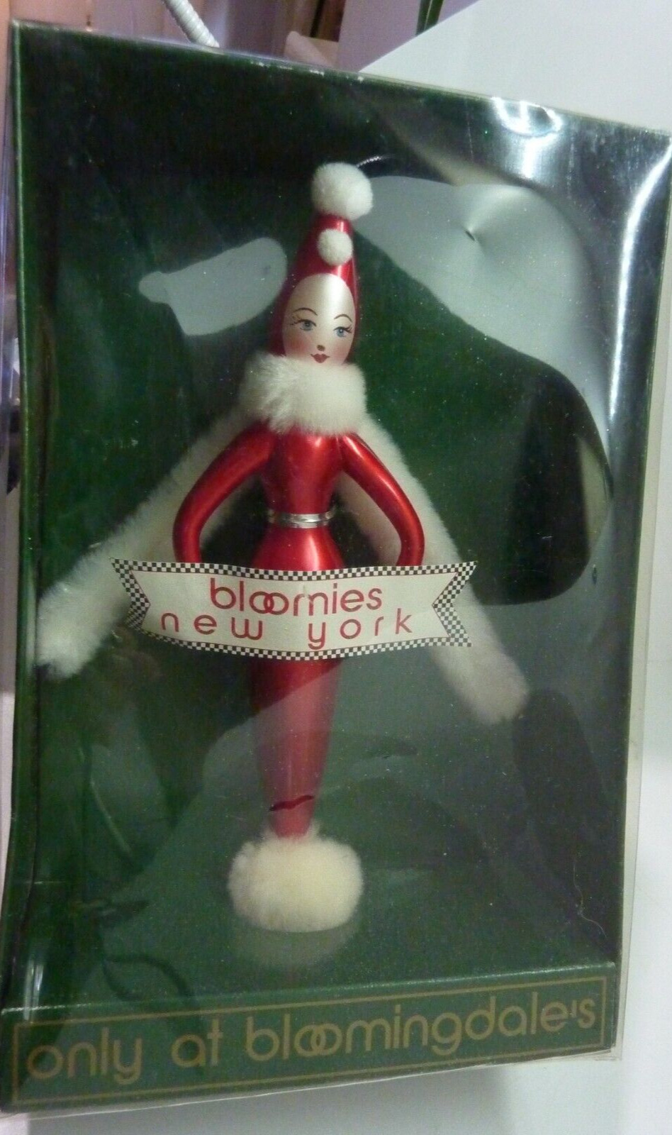 BLOOMIES NEW YORK Bloomingdale\'s Glass  8\'\' CHRISTMAS ORNAMENT Red White