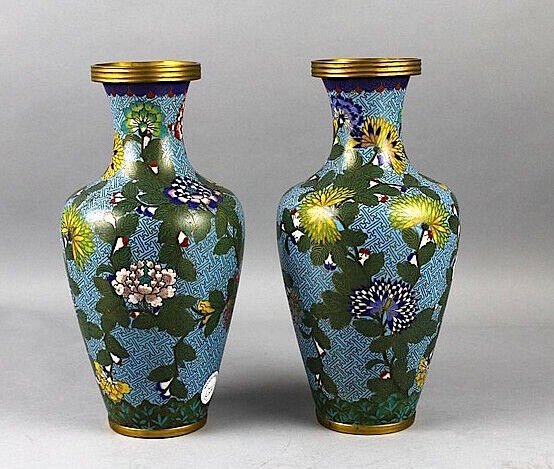 A stunning  pair of late Qing Chinese cloisonne vases flora on turquoise 265