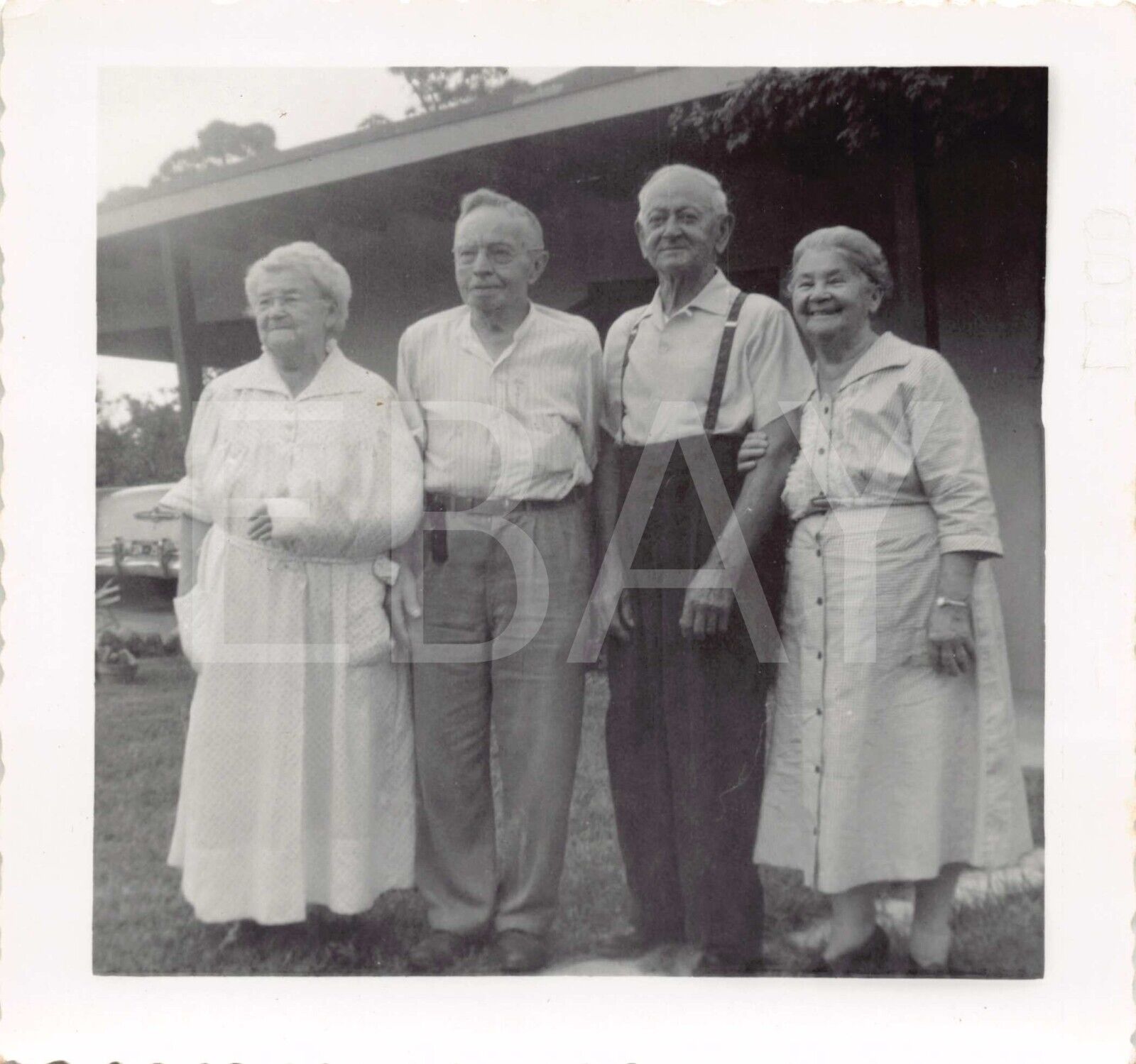 1950s Original Photo Family Portrait Sisters Bothers Man Woman 1A2