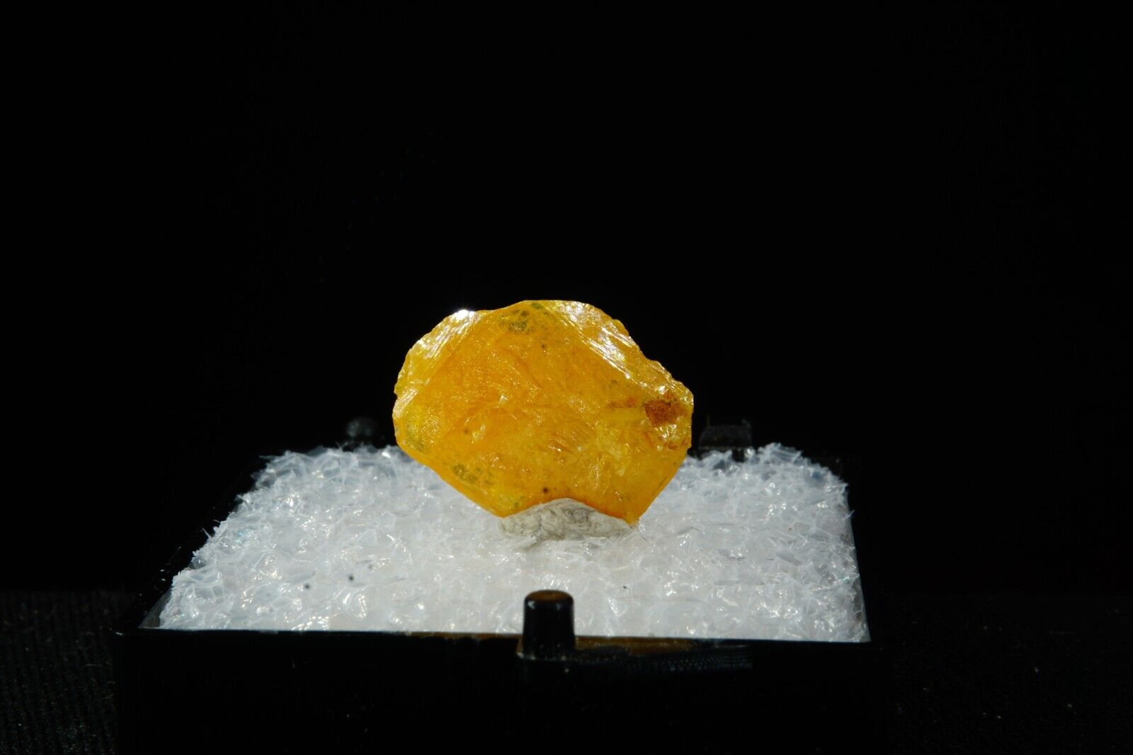Wulfenite / Thumbnail Mineral Specimen / Michelle Prospect, Mexico