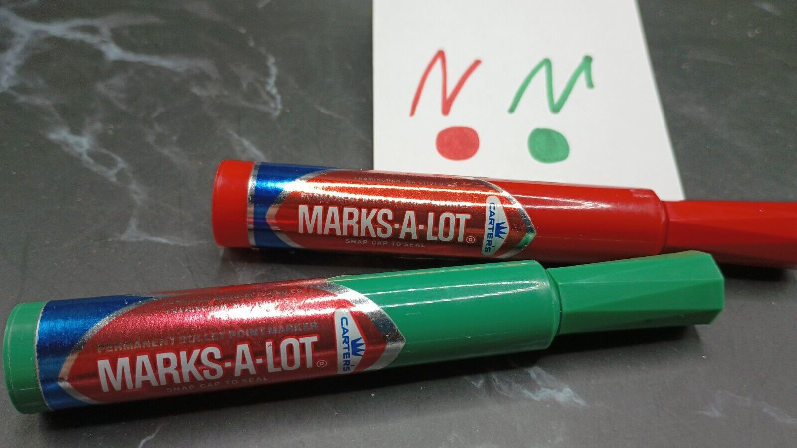 Pair Vintage  Carter’s MARKS-A-LOT (2)  Red and Green Bullet Tip  Permanent 