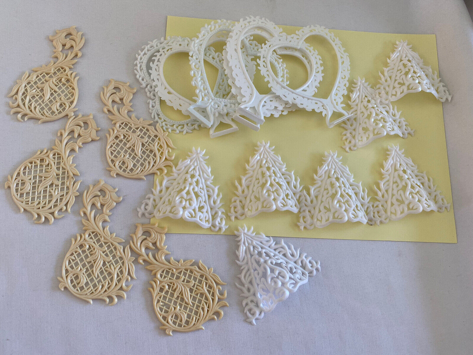 Vintage Plastic Fancy Cake Decorations 18 pieces Hearts Latice Swirls