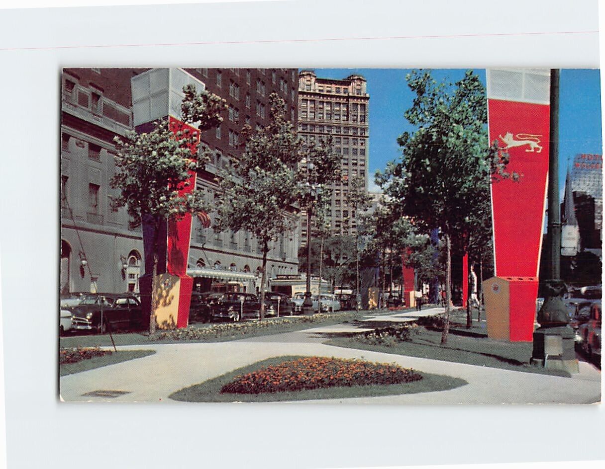 Postcard Washington Blvd. & Statler  Hotel Detroit Michigan USA