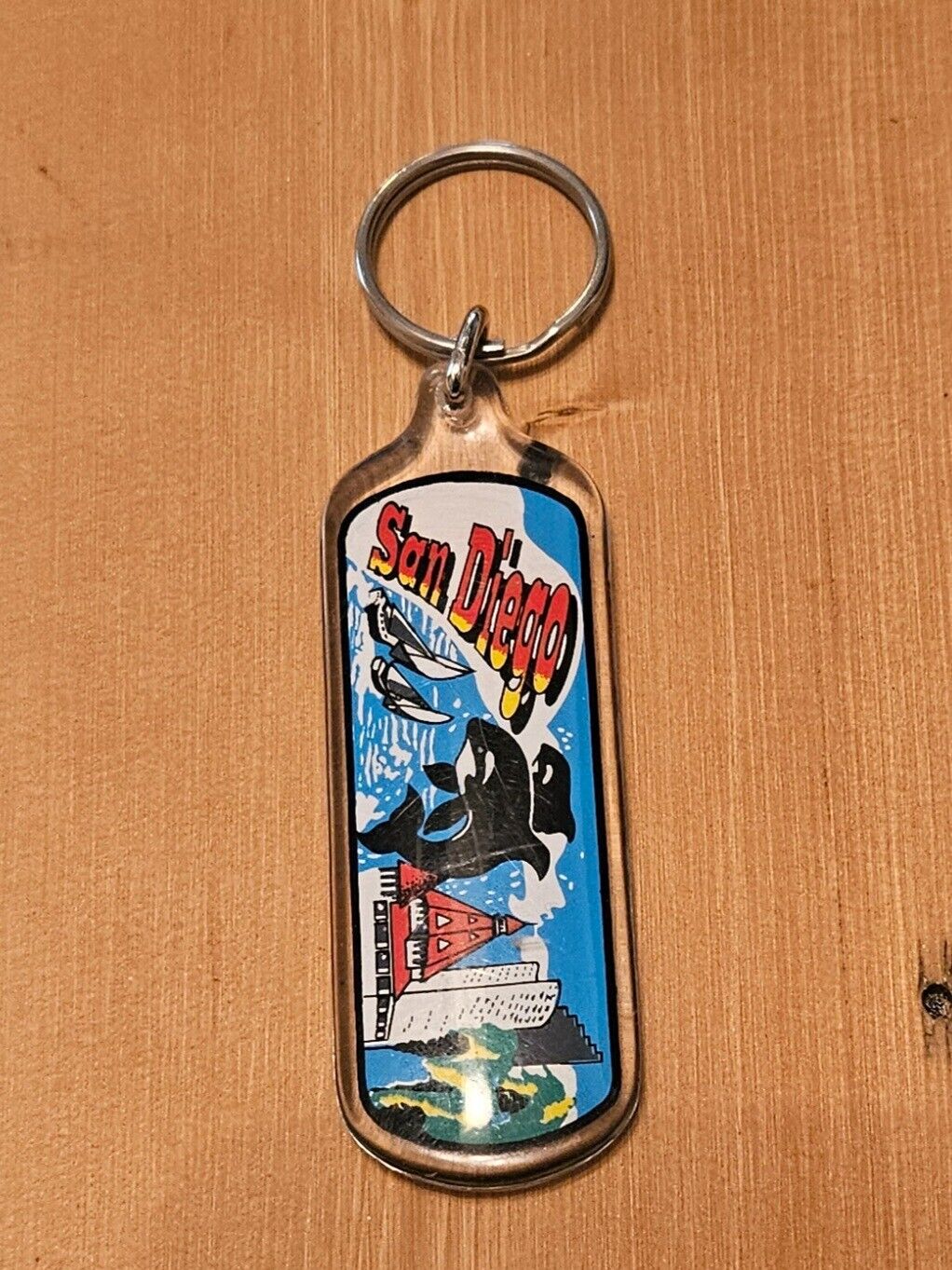 Vintage Seaworld Acrylic Keychain SHAMU The Killer Whale California Totally 80s