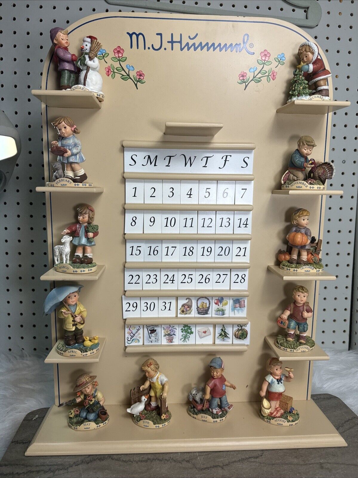 MJ Hummel Calendar Figurines Display Wall Shelf 2015 w All 12 Figurines VGC