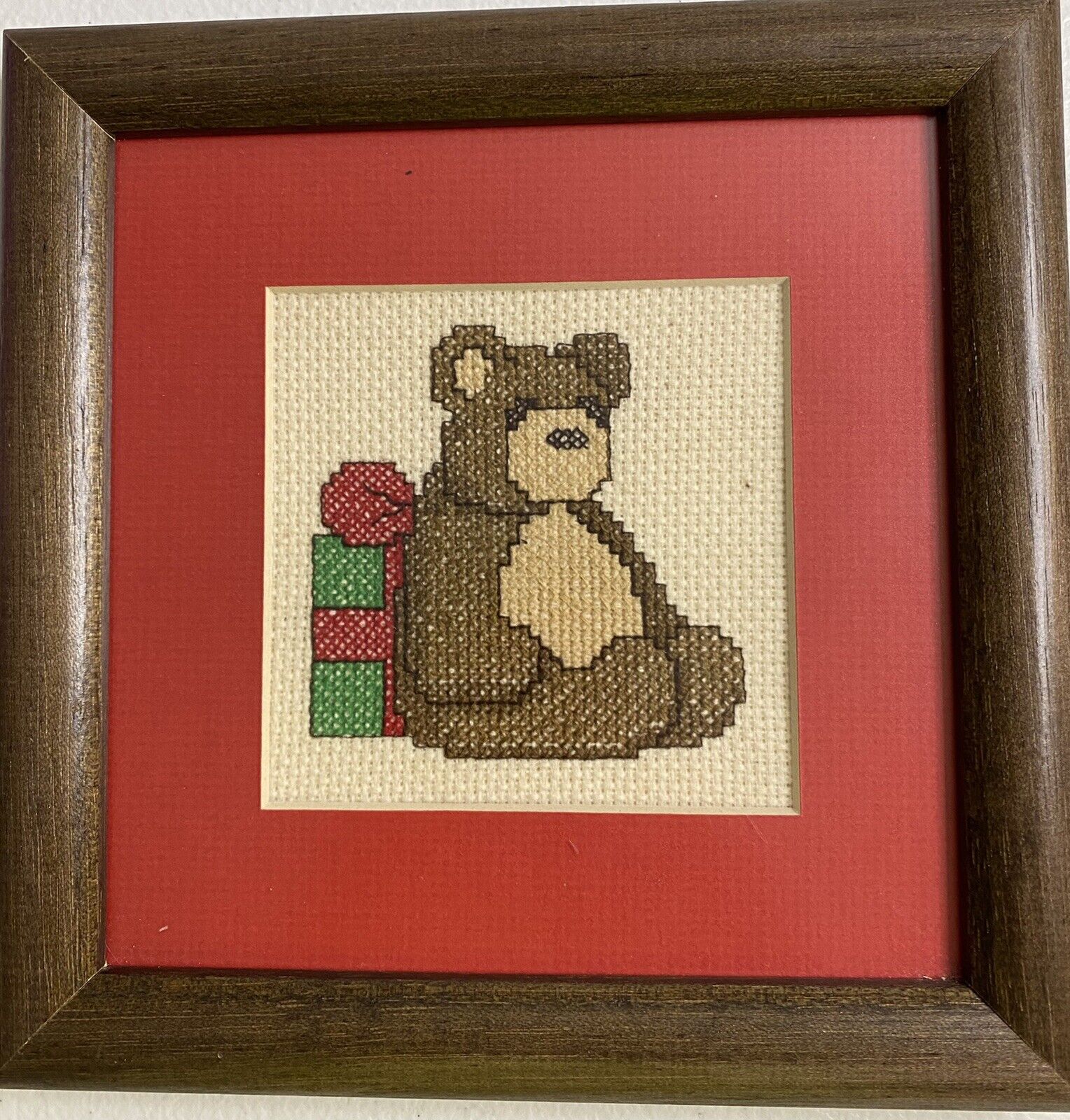 VINTAGE FRAMED CHRISTMAS NEEDLEPOINT  Teddy Bear with Gift Finished 7 X 7 *