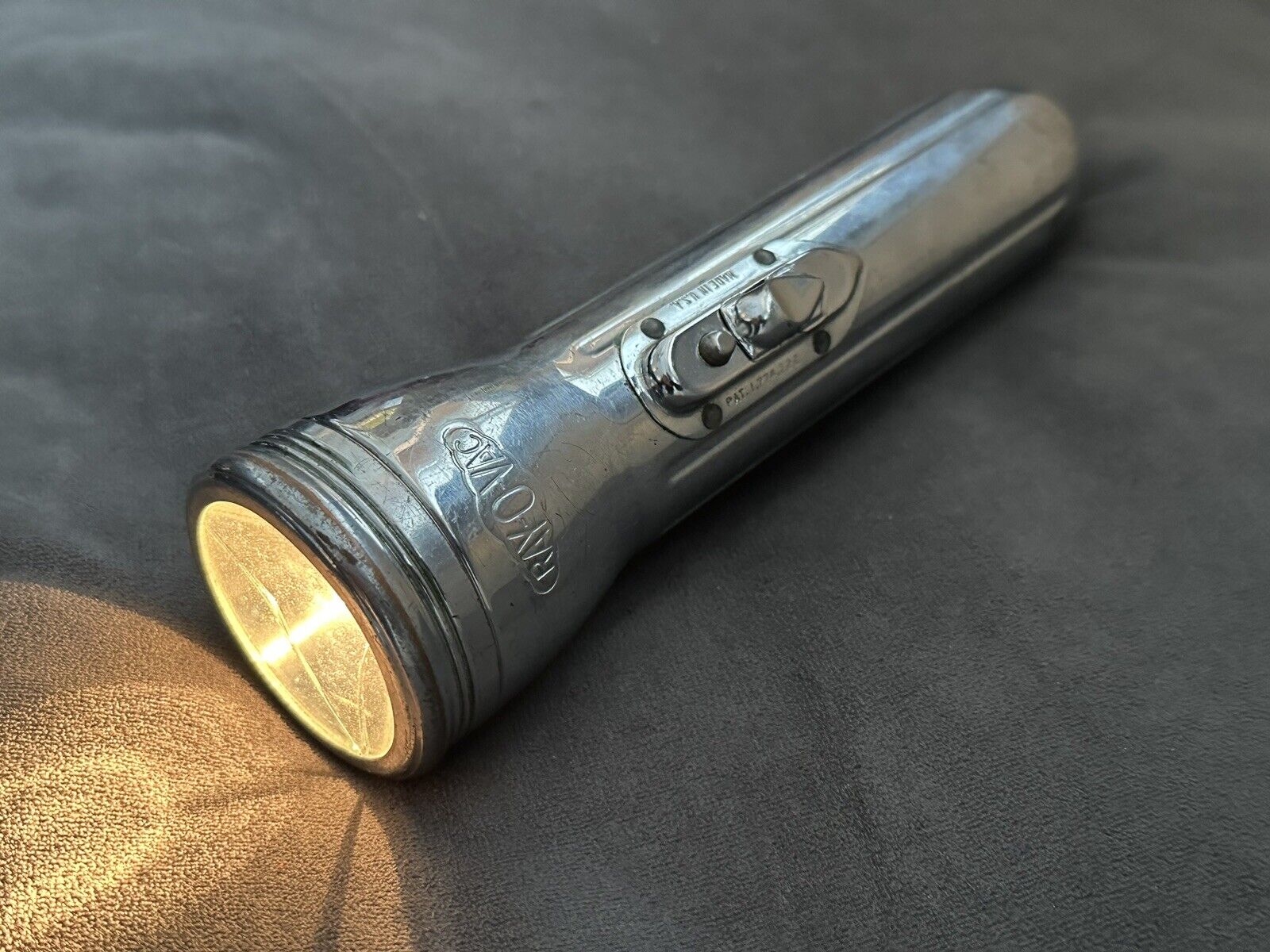 Vintage Ray-O-Vac Bullet Torpedo Style Chromed Metal Flashlight 7.5 in. Works