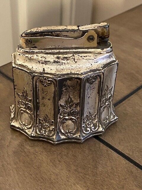 Vintage Ronson Colonial Lighter