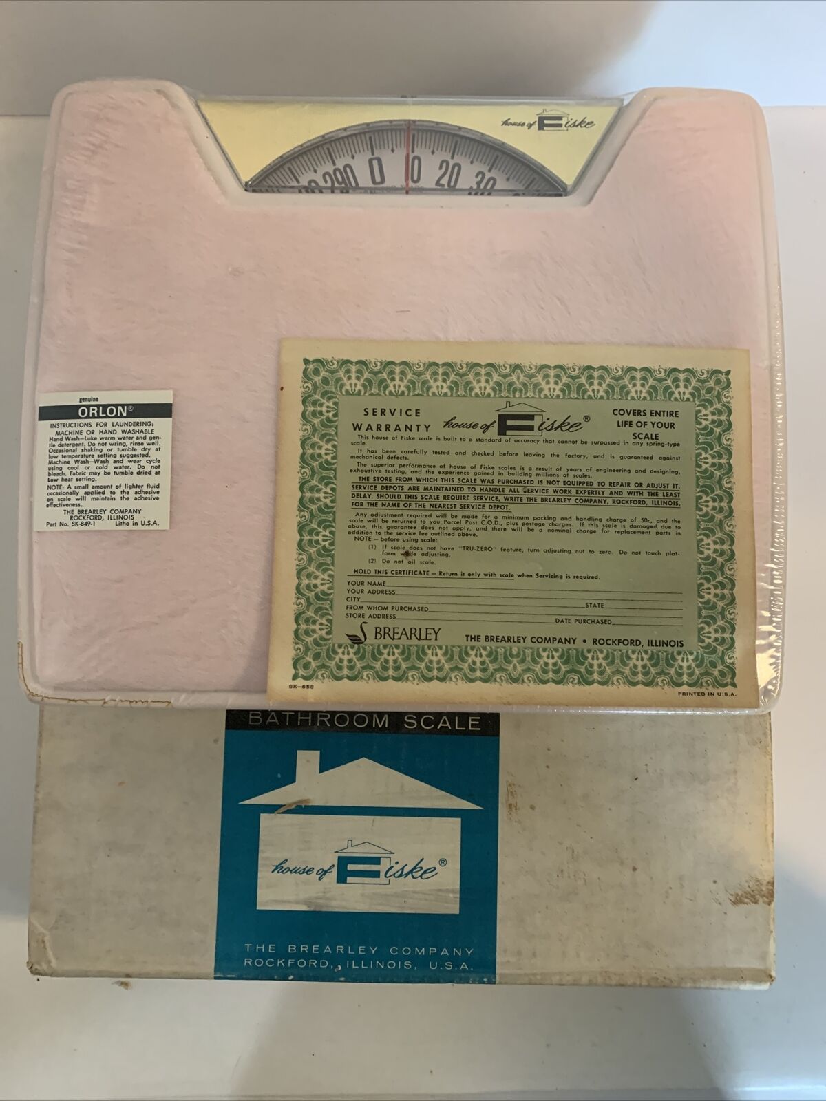 1960s Mid Century Modern house of fiske bathroom scale Ice Pink Fleece New Boxed