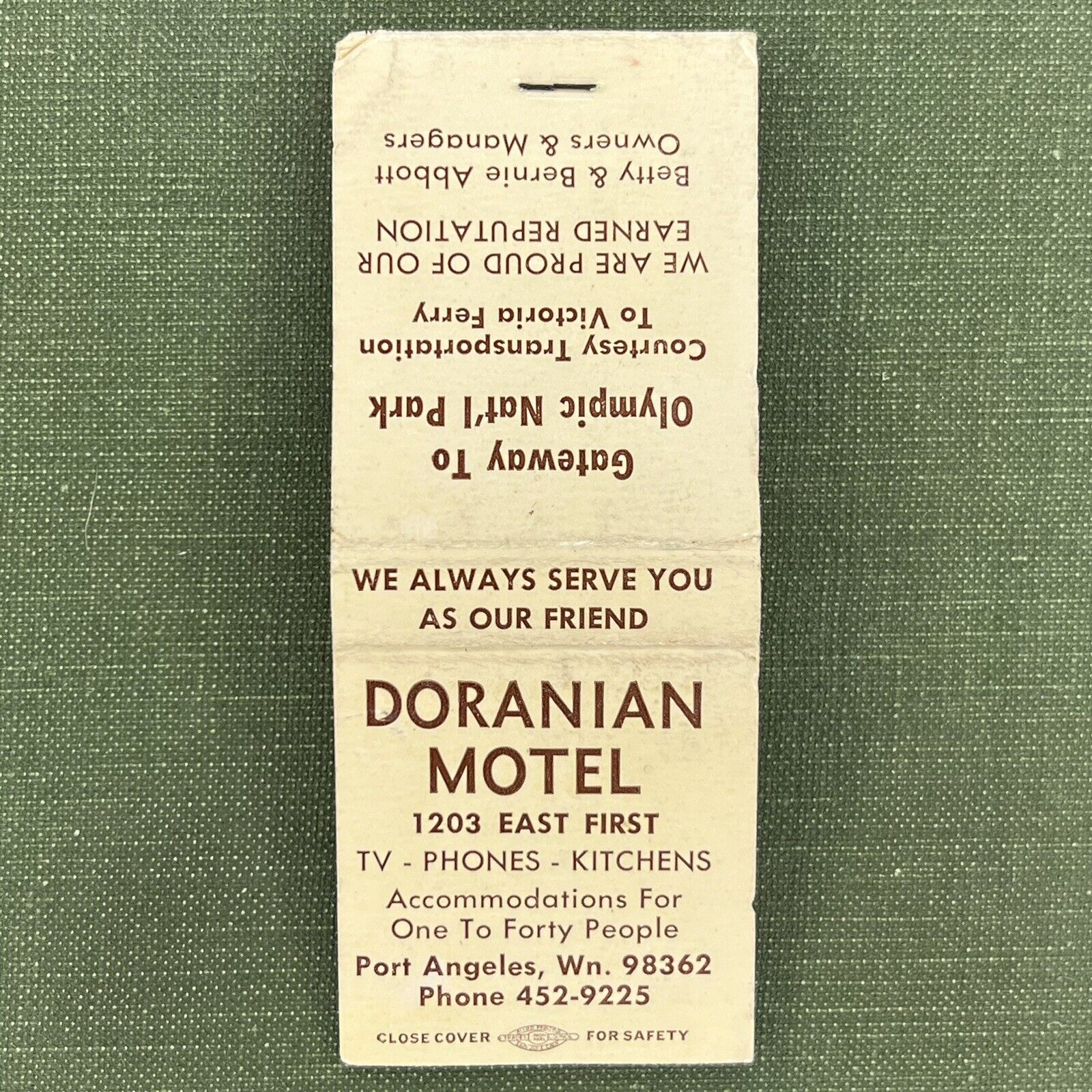 Vintage Matchbook Doranian Motel Port Angeles Wisconsin Matches Unstruck