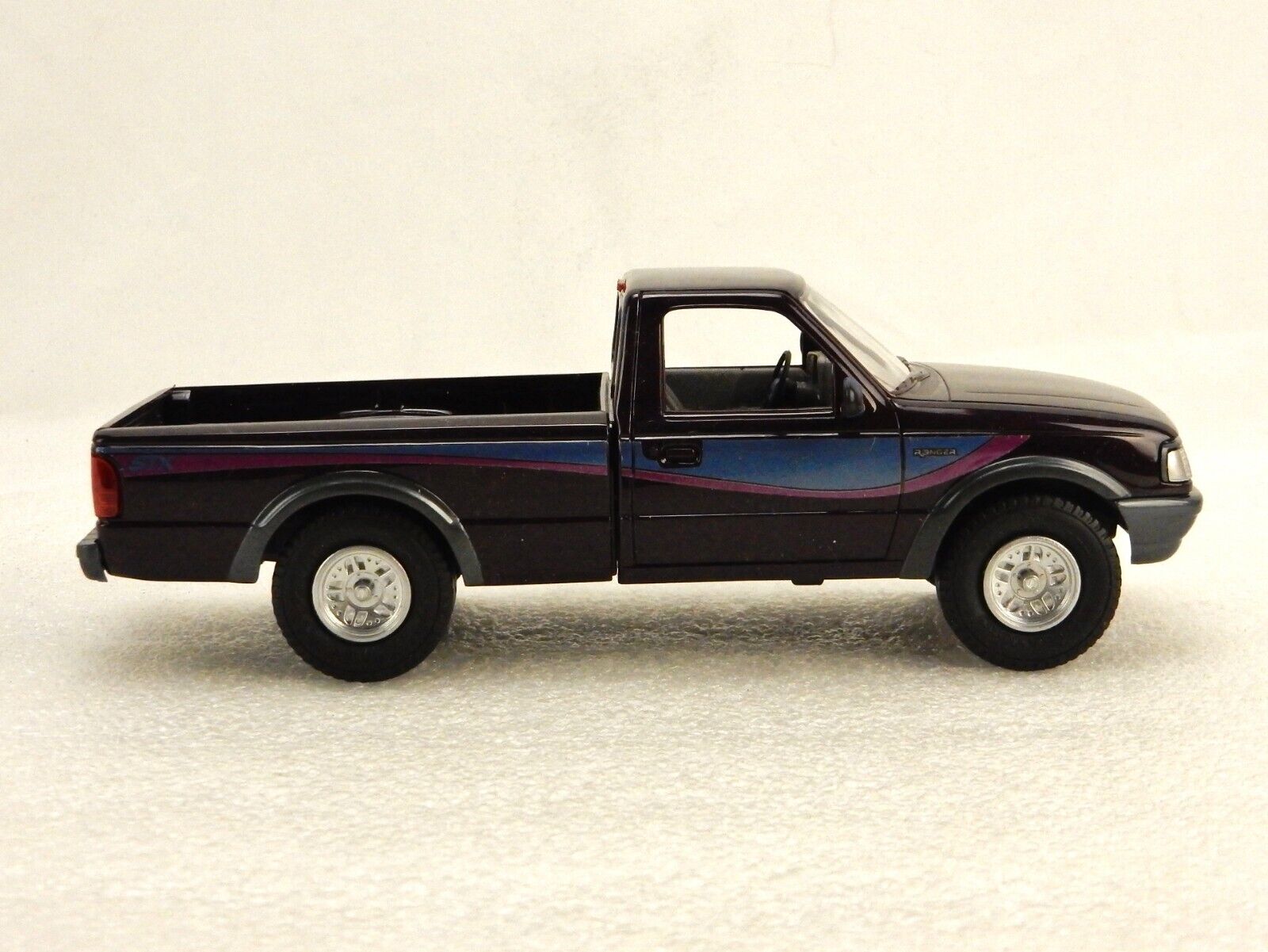 1993 Ford Ranger STX 4X4 Pickup, ERTL/AMT #6603, Dark Plum Metallic, Collector