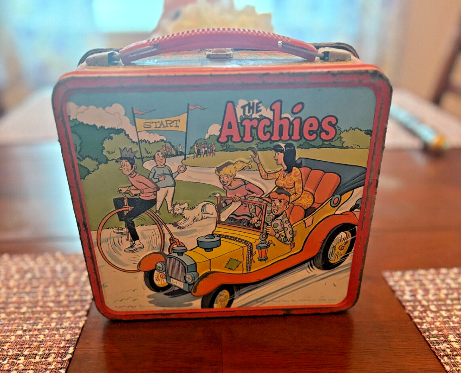Vintage 1969 Lunchbox \