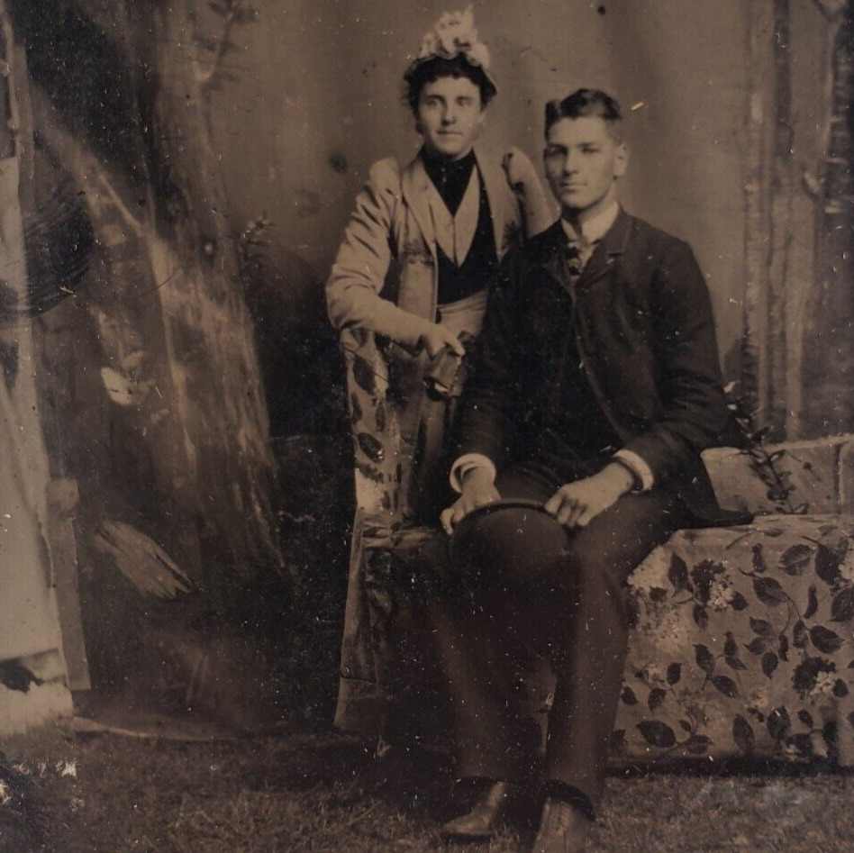 Handsome Young Couple Tintype c1882 Antique 1/6 Plate Photo Man Woman Lady F699