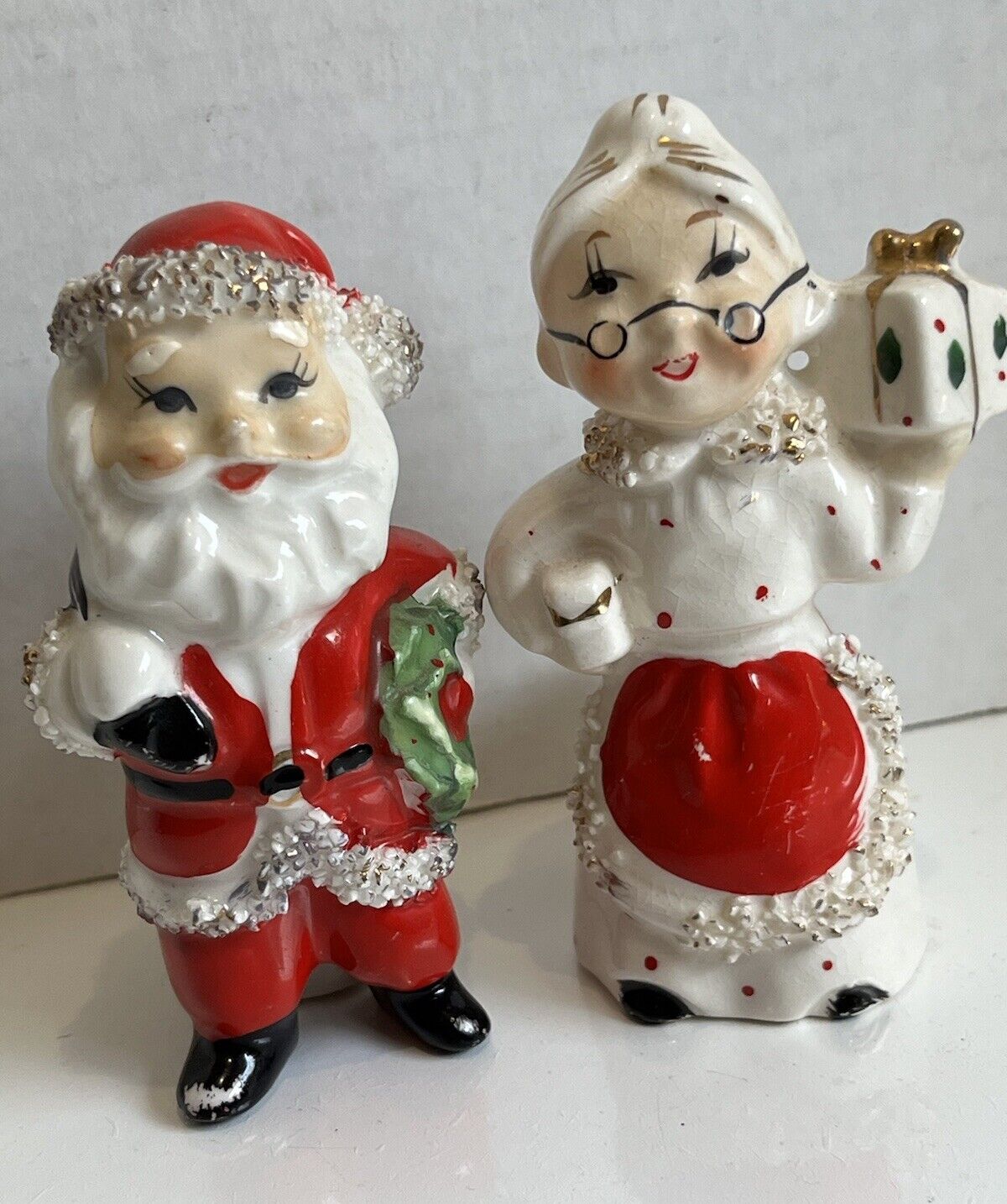 Vintage Commodore Santa Claus & Mrs. Claus Figurine CandleHolder Set Japan 1950s