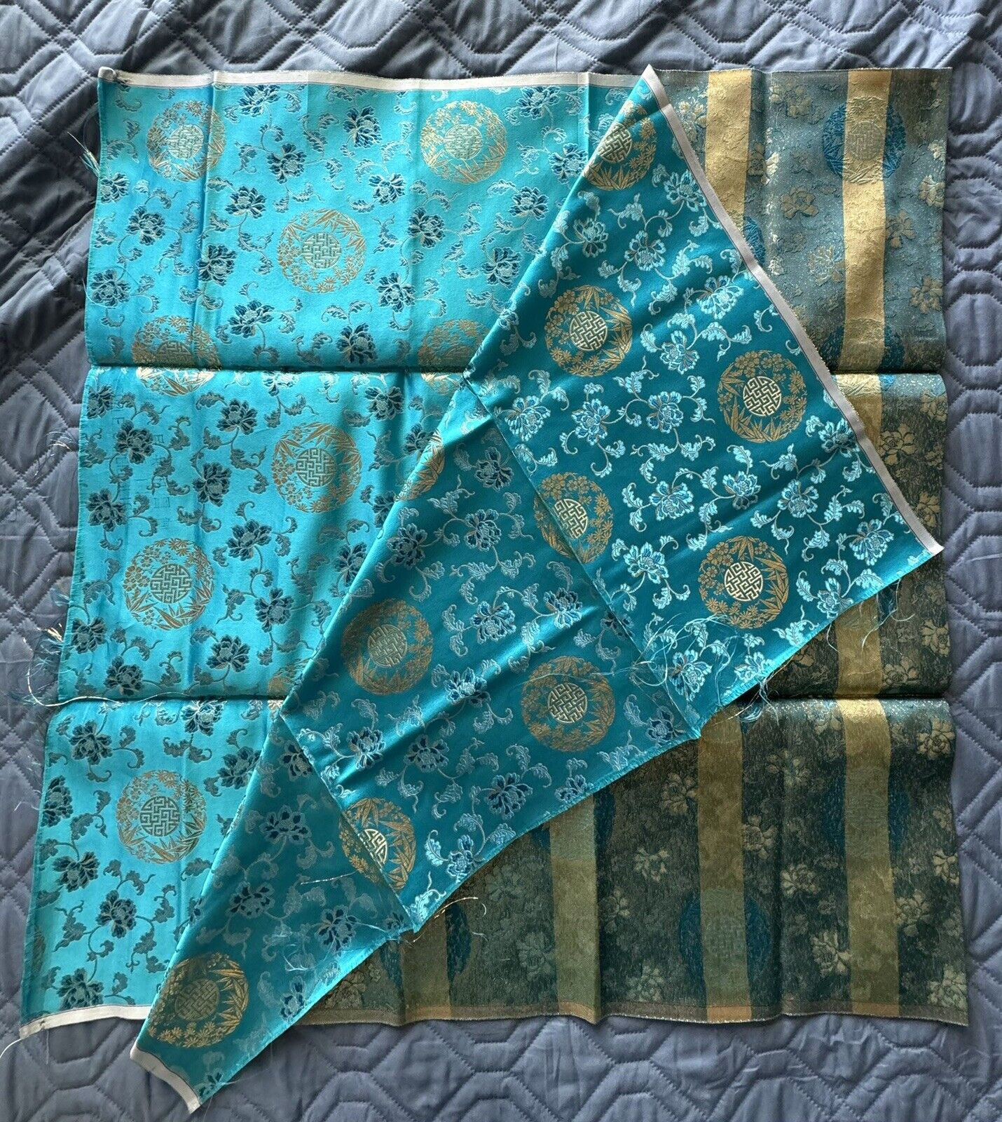 Vintage Chinese Silk Brocade Fabric 56\